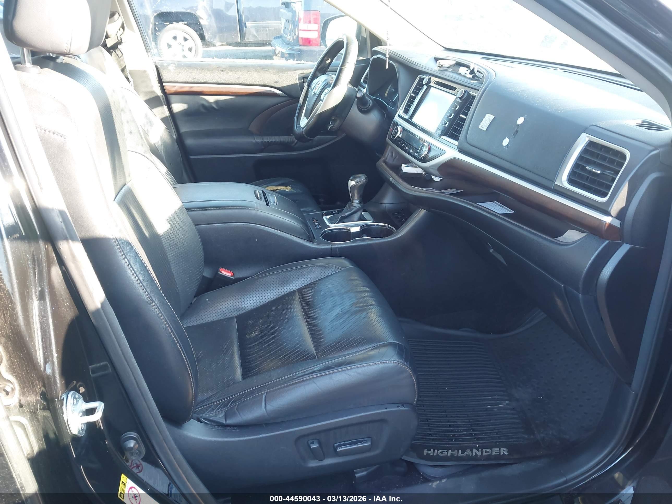 TOYOTA HIGHLANDER image 5