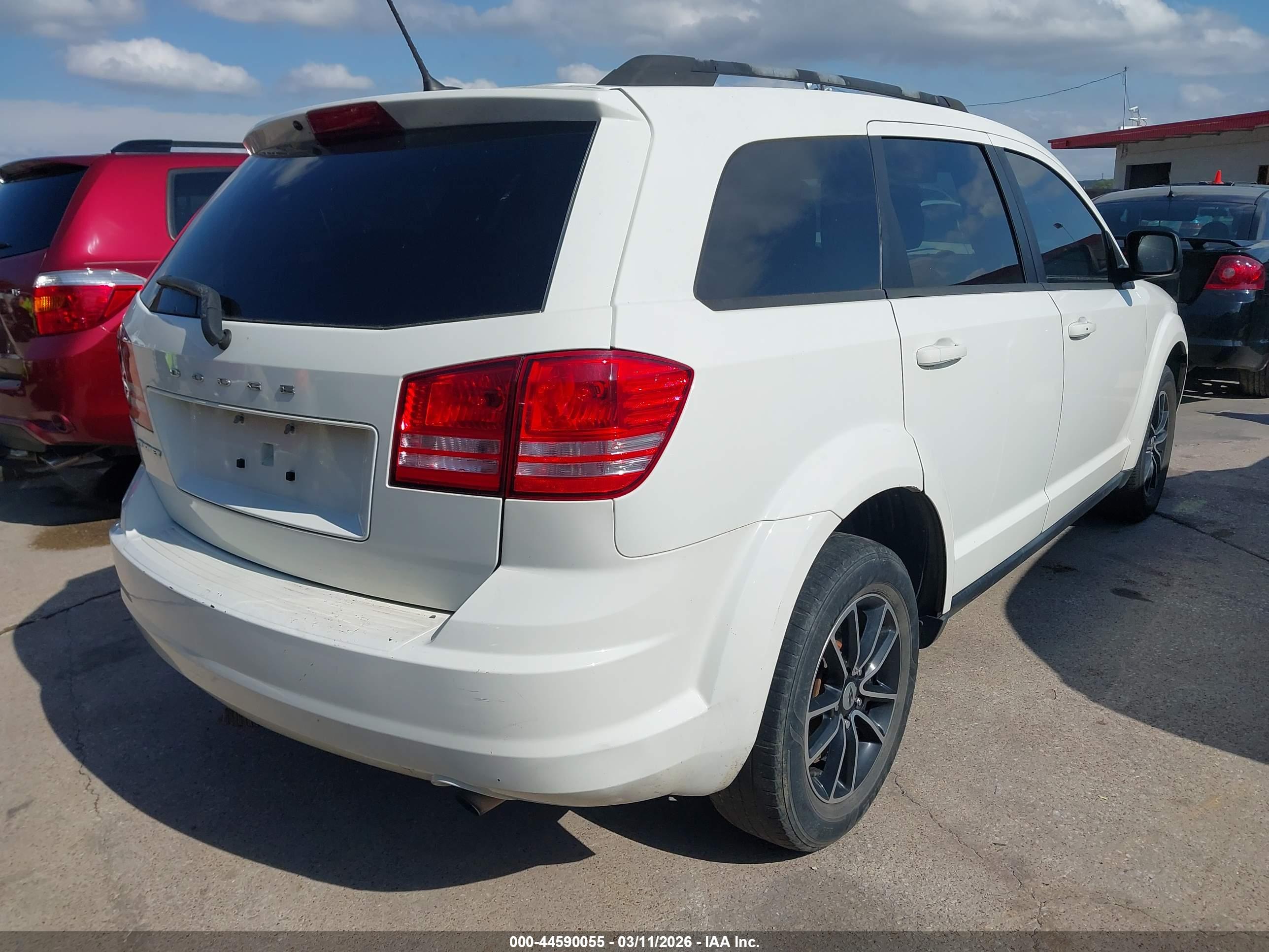 DODGE JOURNEY image 4