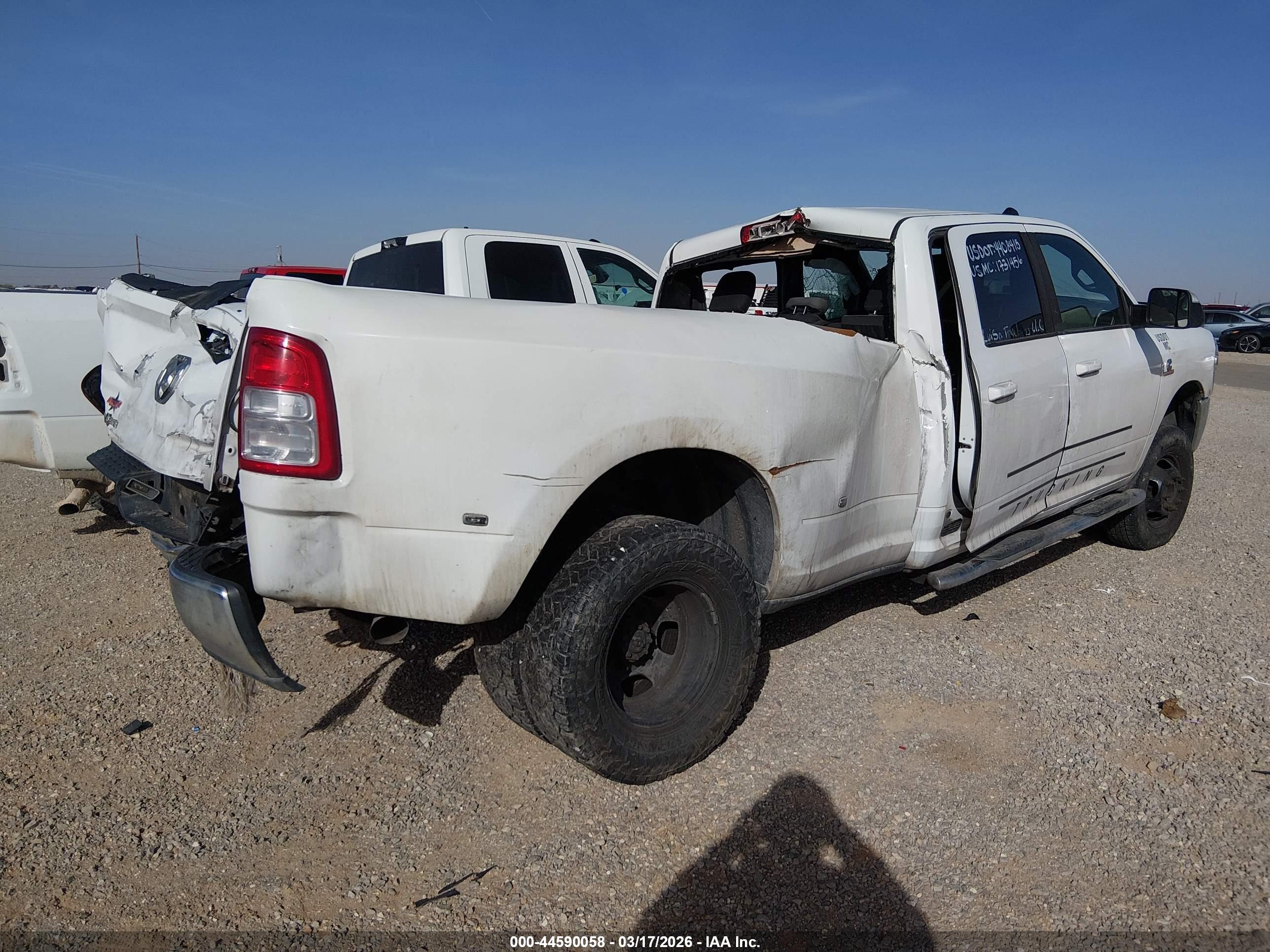 RAM 3500 image 4