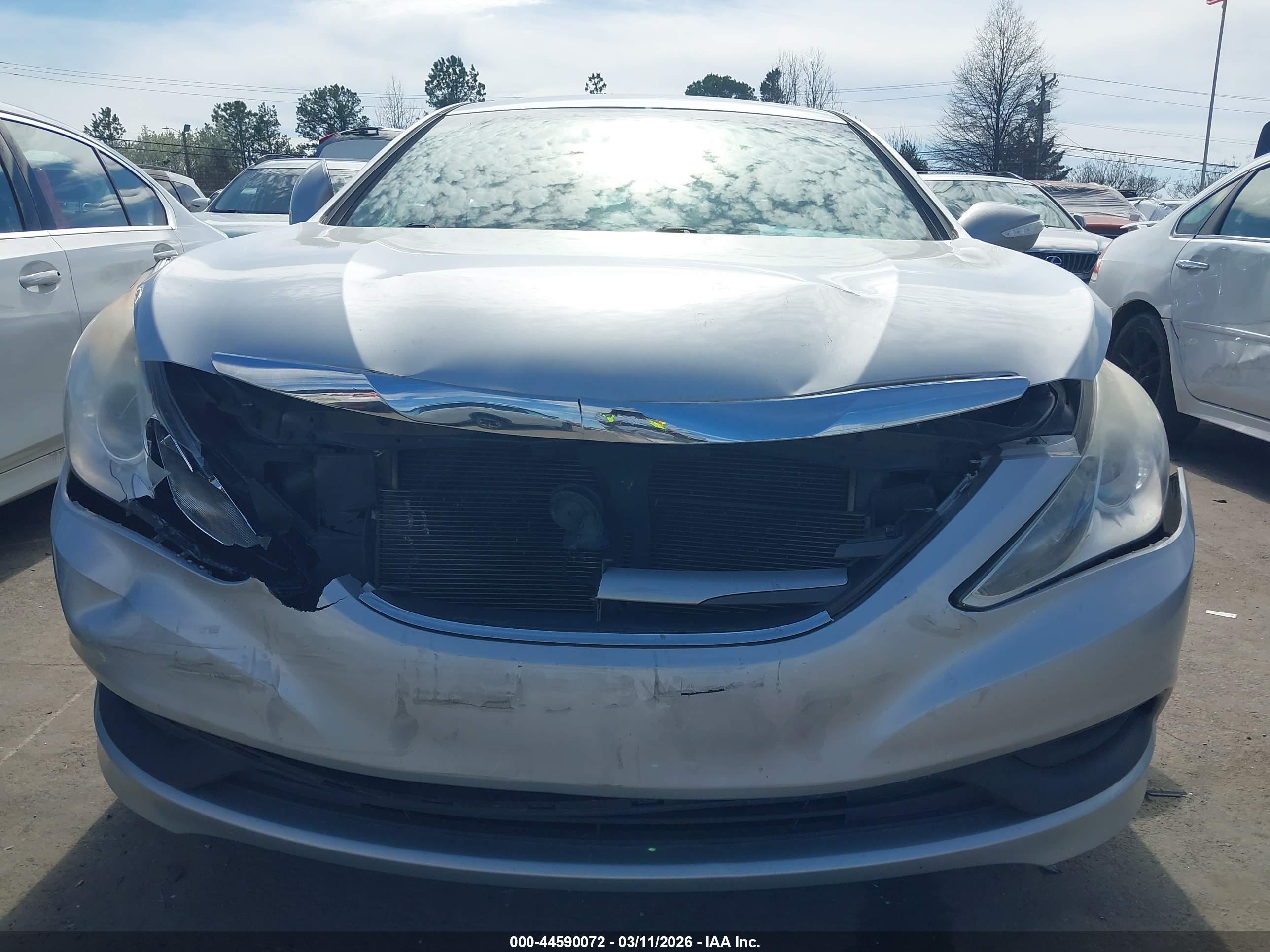HYUNDAI SONATA image 6