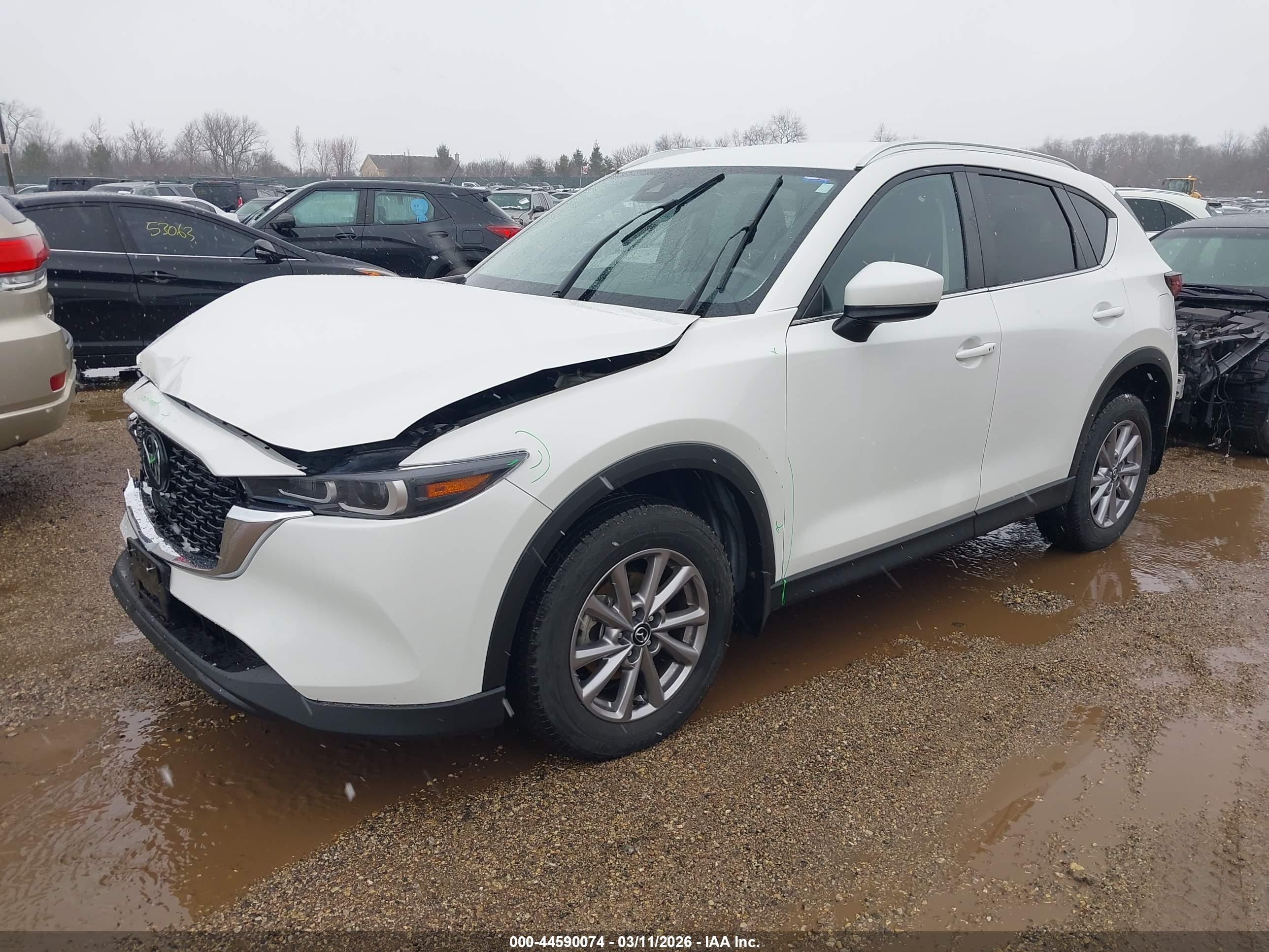 MAZDA CX-5 image 2