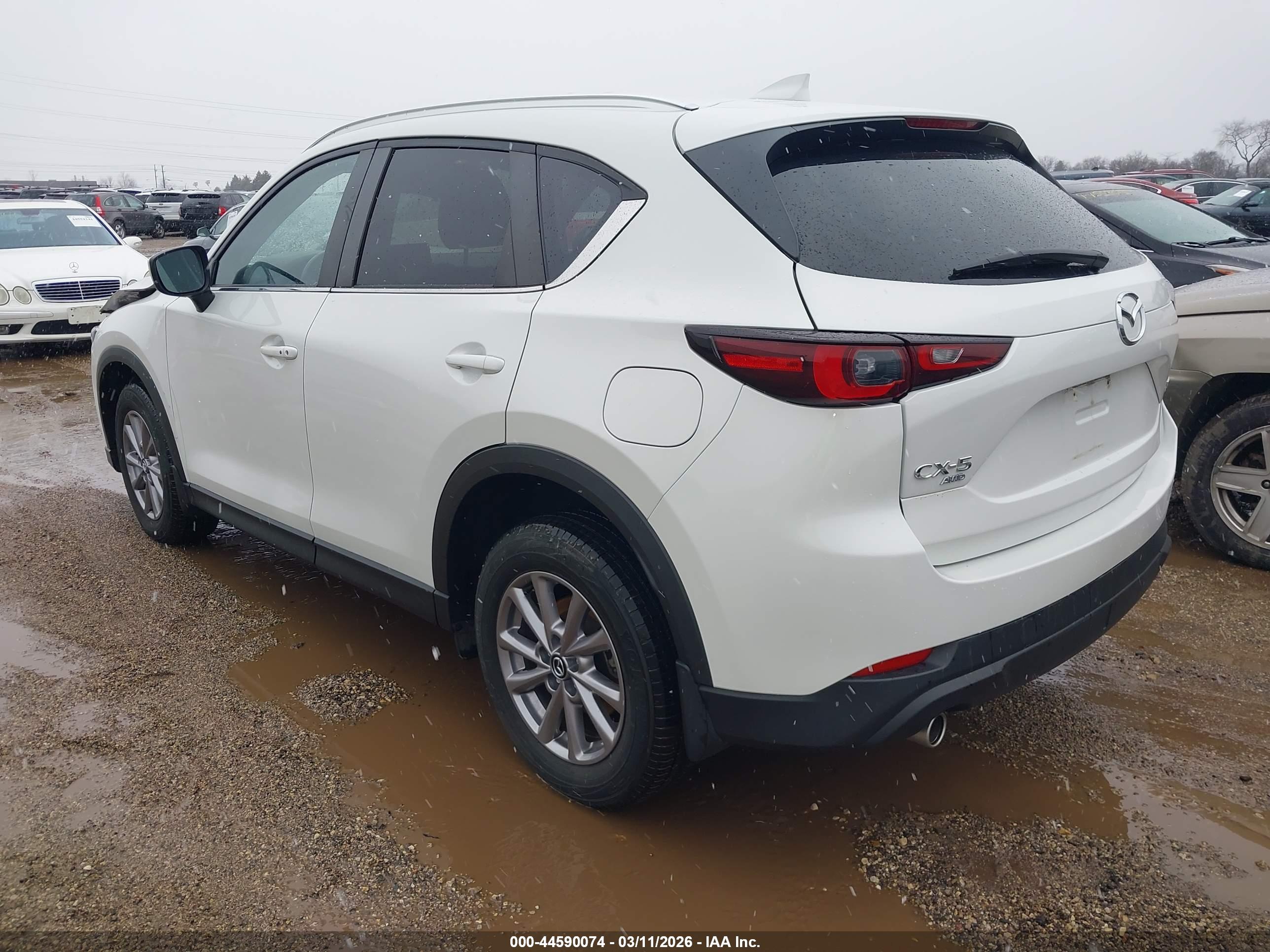 MAZDA CX-5 image 3