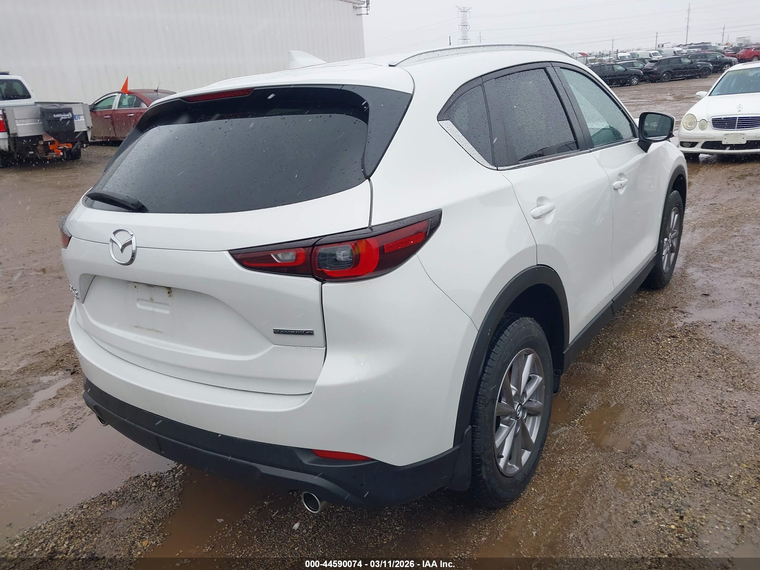 MAZDA CX-5 image 4