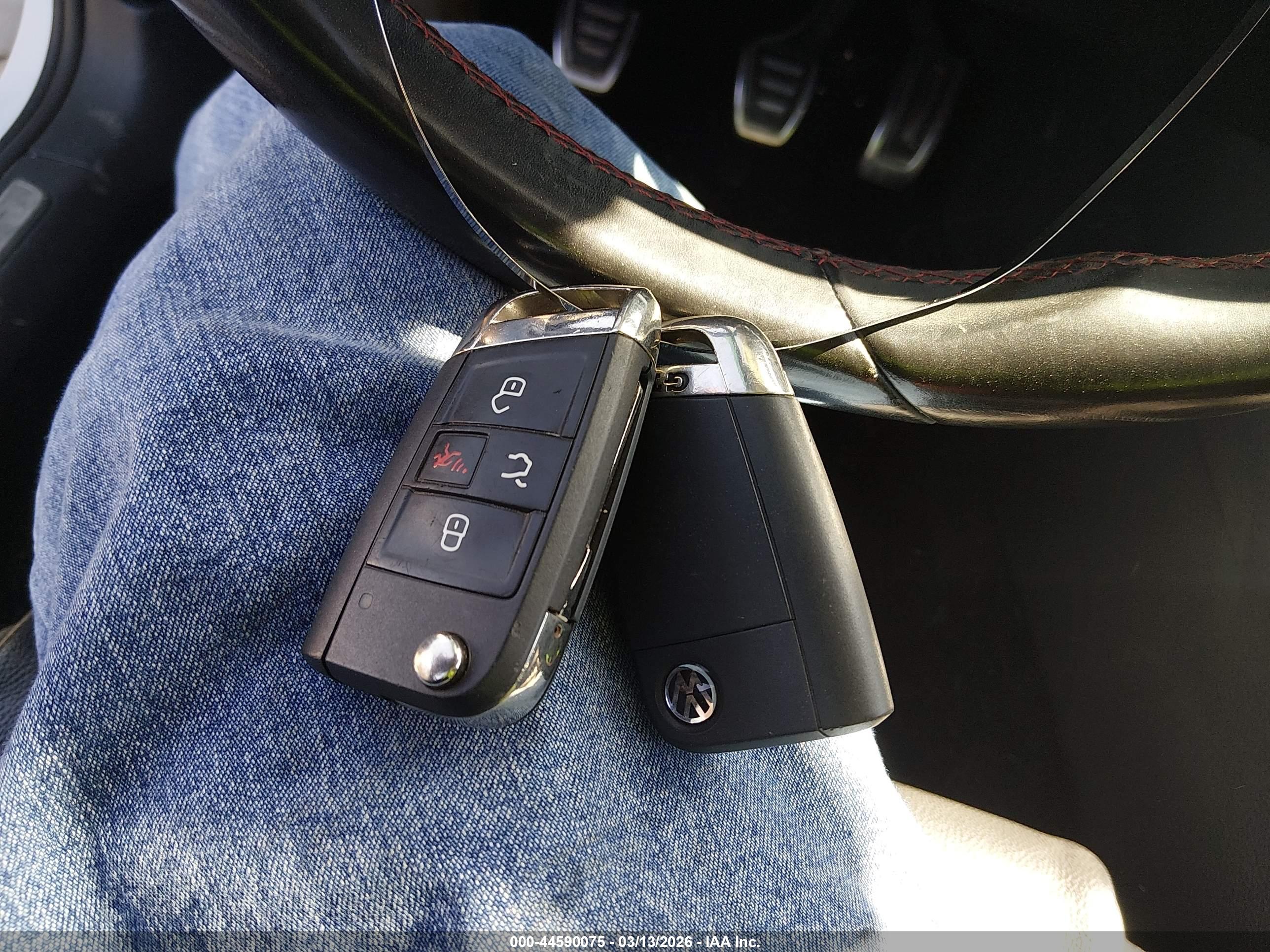 VOLKSWAGEN GOLF image 11