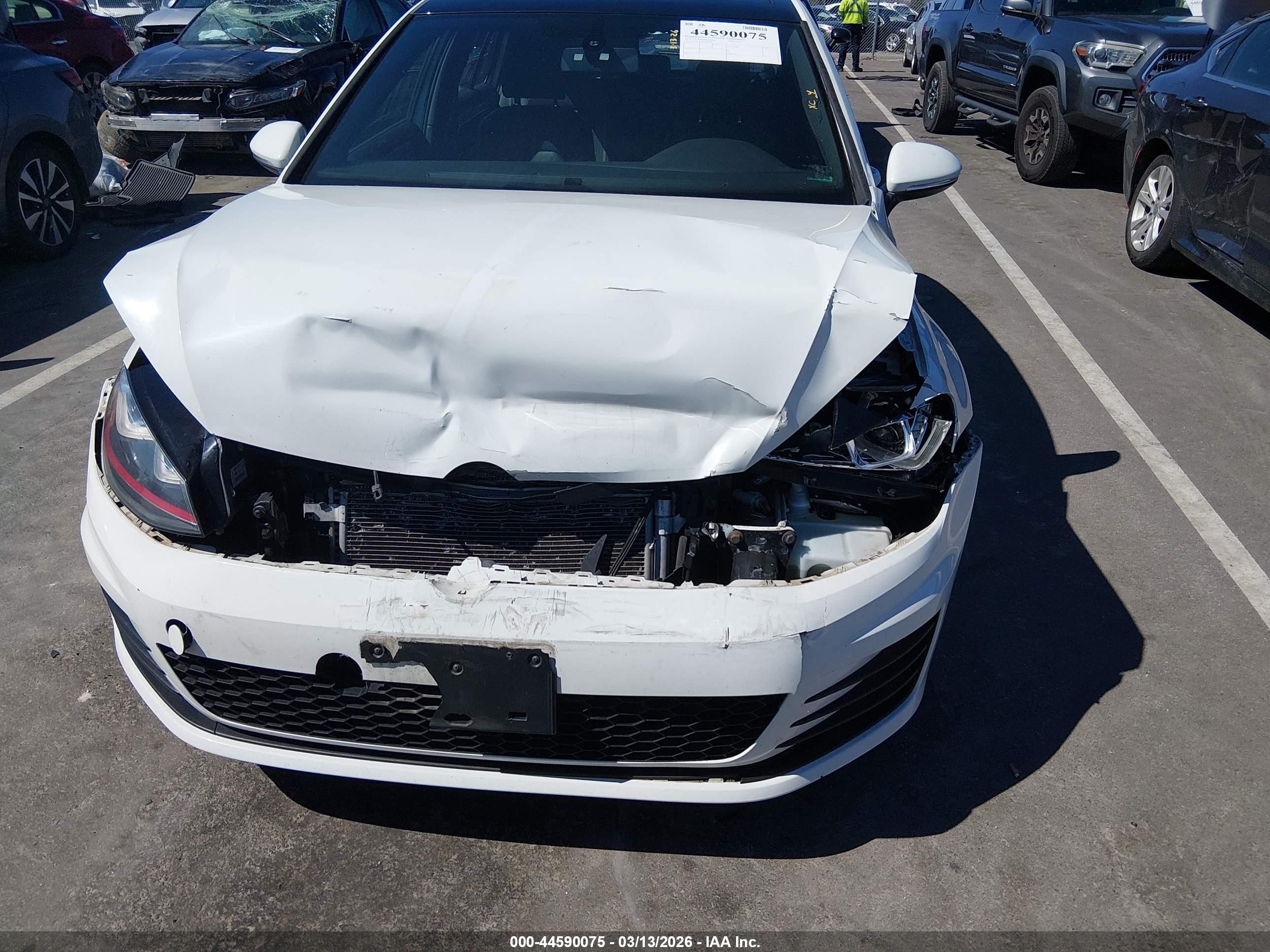VOLKSWAGEN GOLF image 6