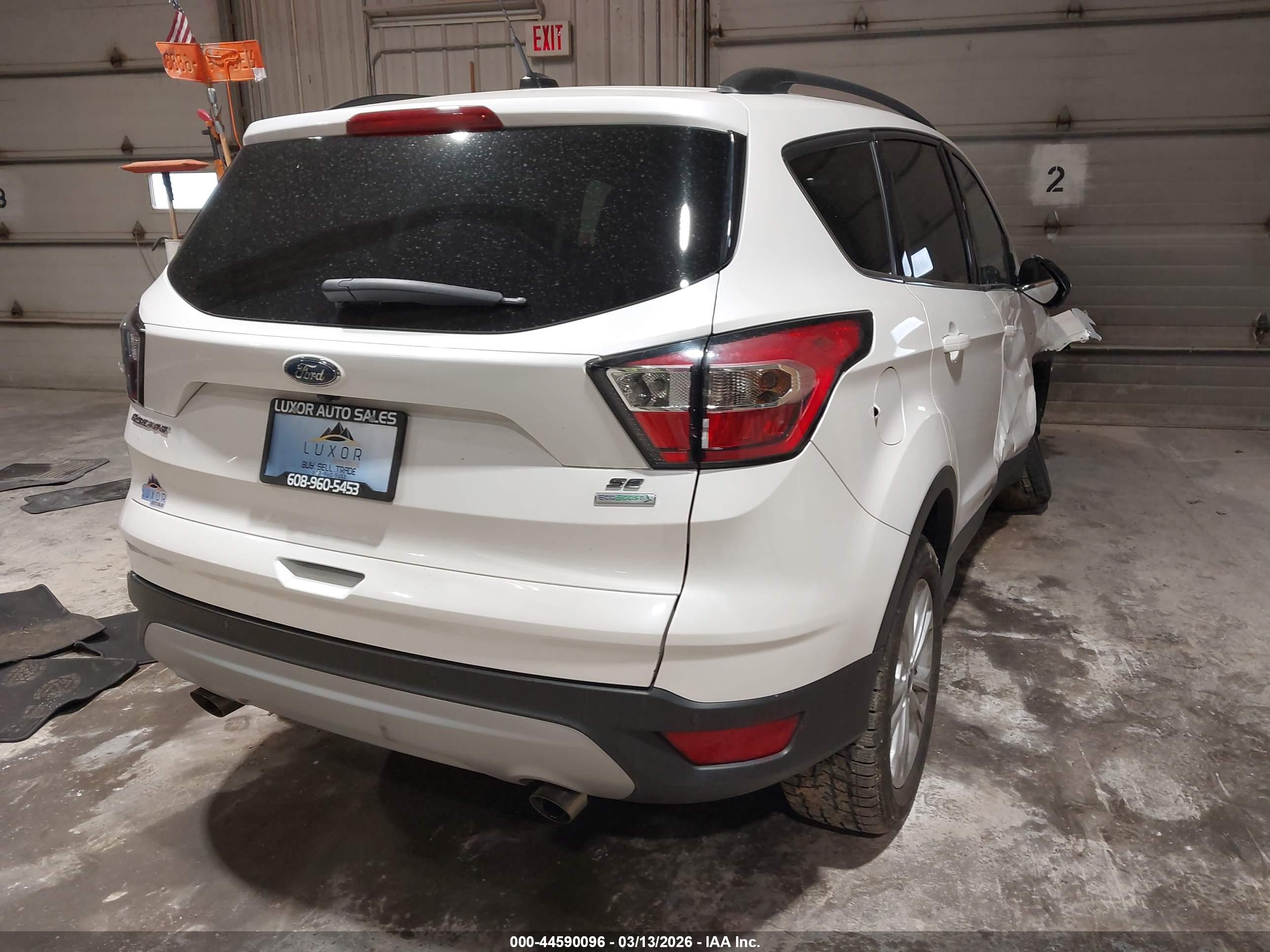 FORD ESCAPE image 4