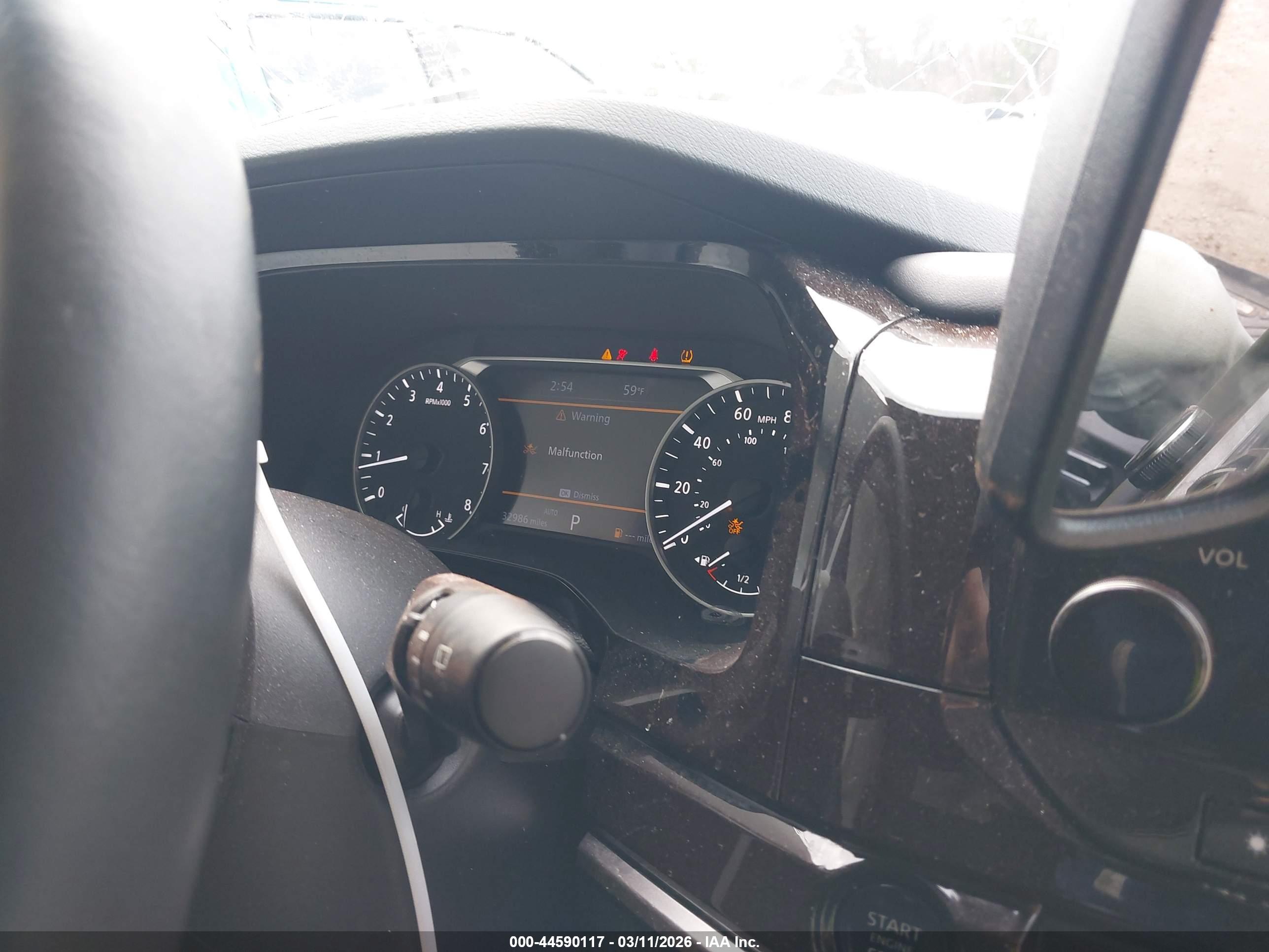 NISSAN PATHFINDER image 7