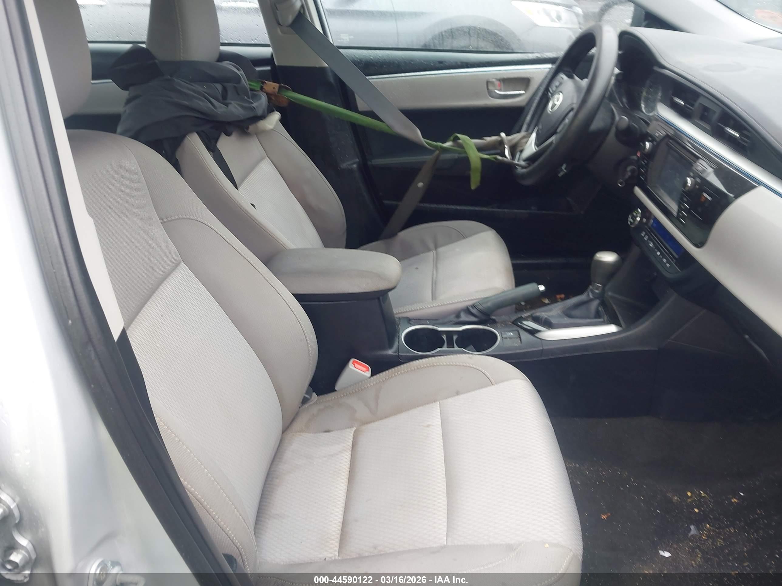 TOYOTA COROLLA image 5