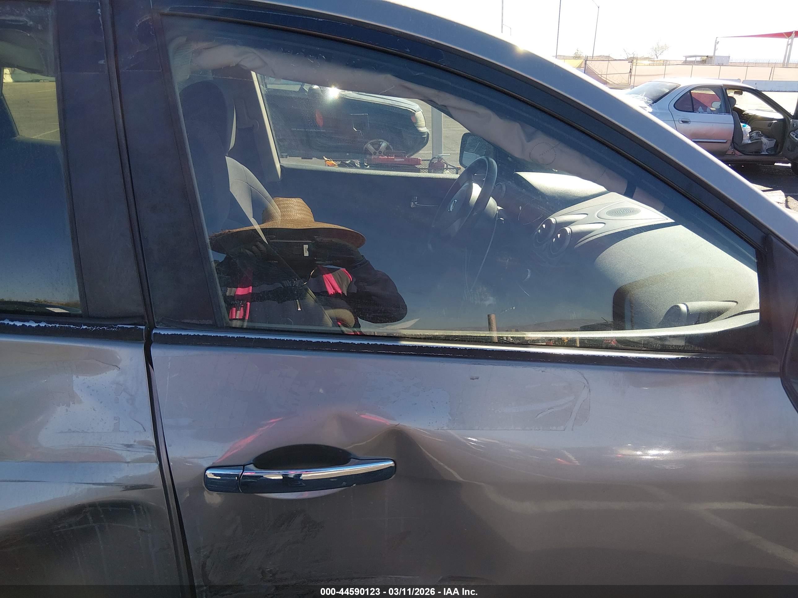 NISSAN ROGUE image 5