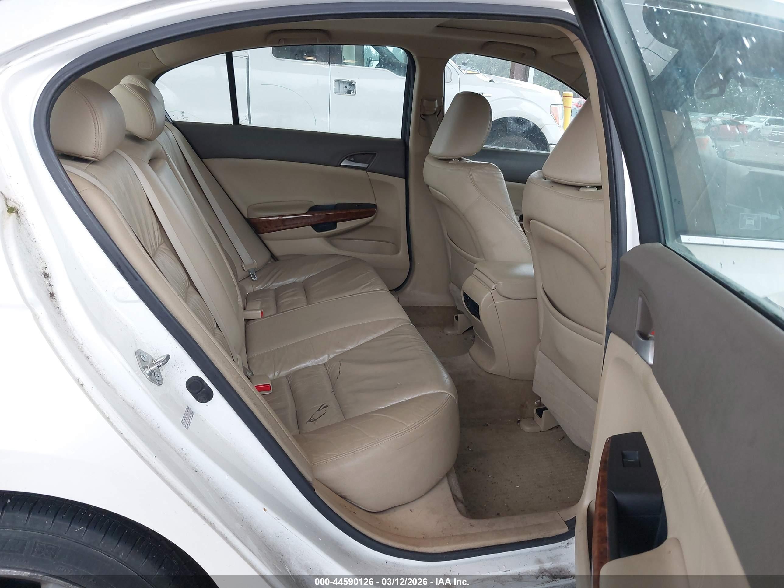HONDA ACCORD image 8