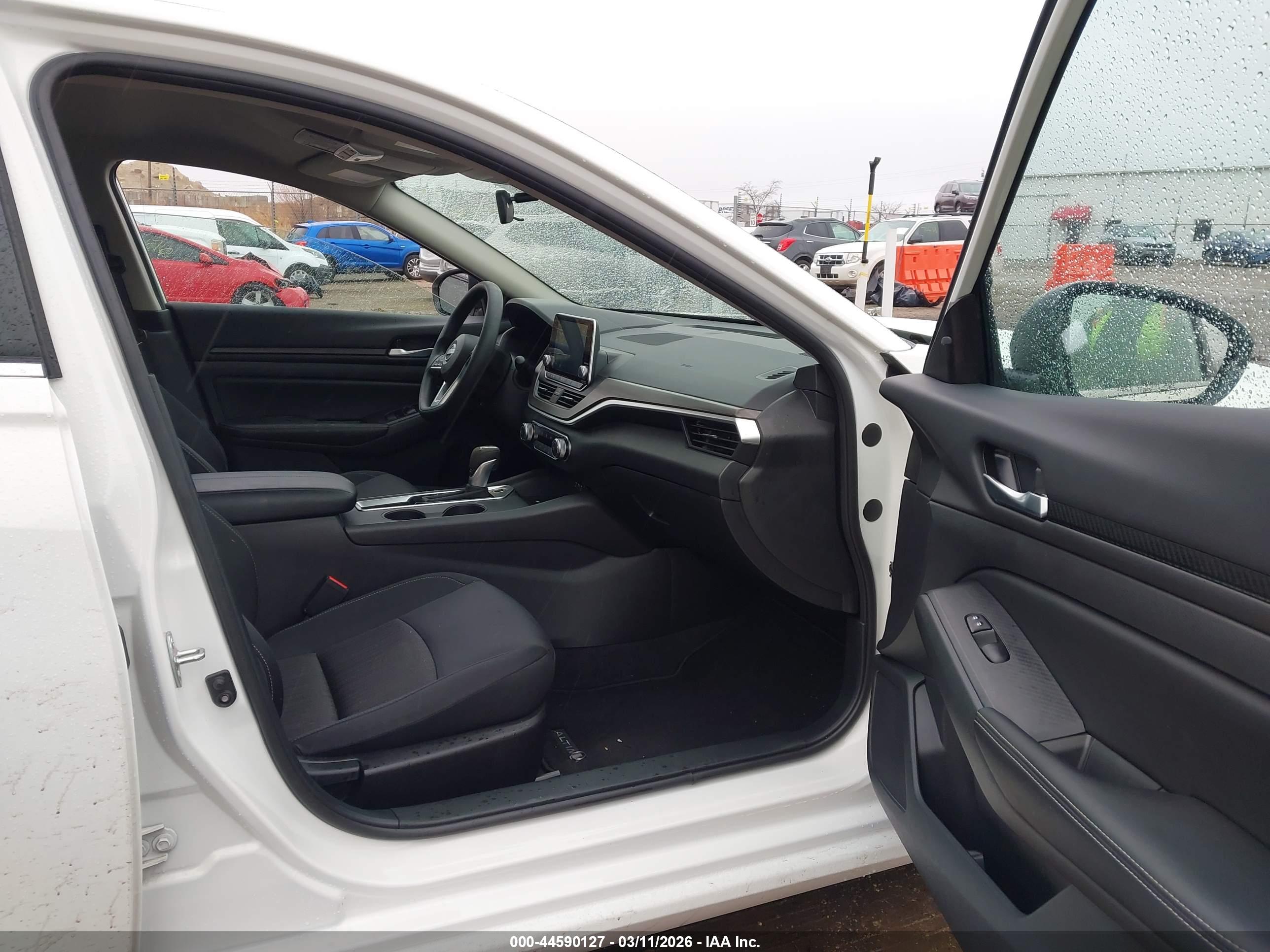 NISSAN ALTIMA image 5