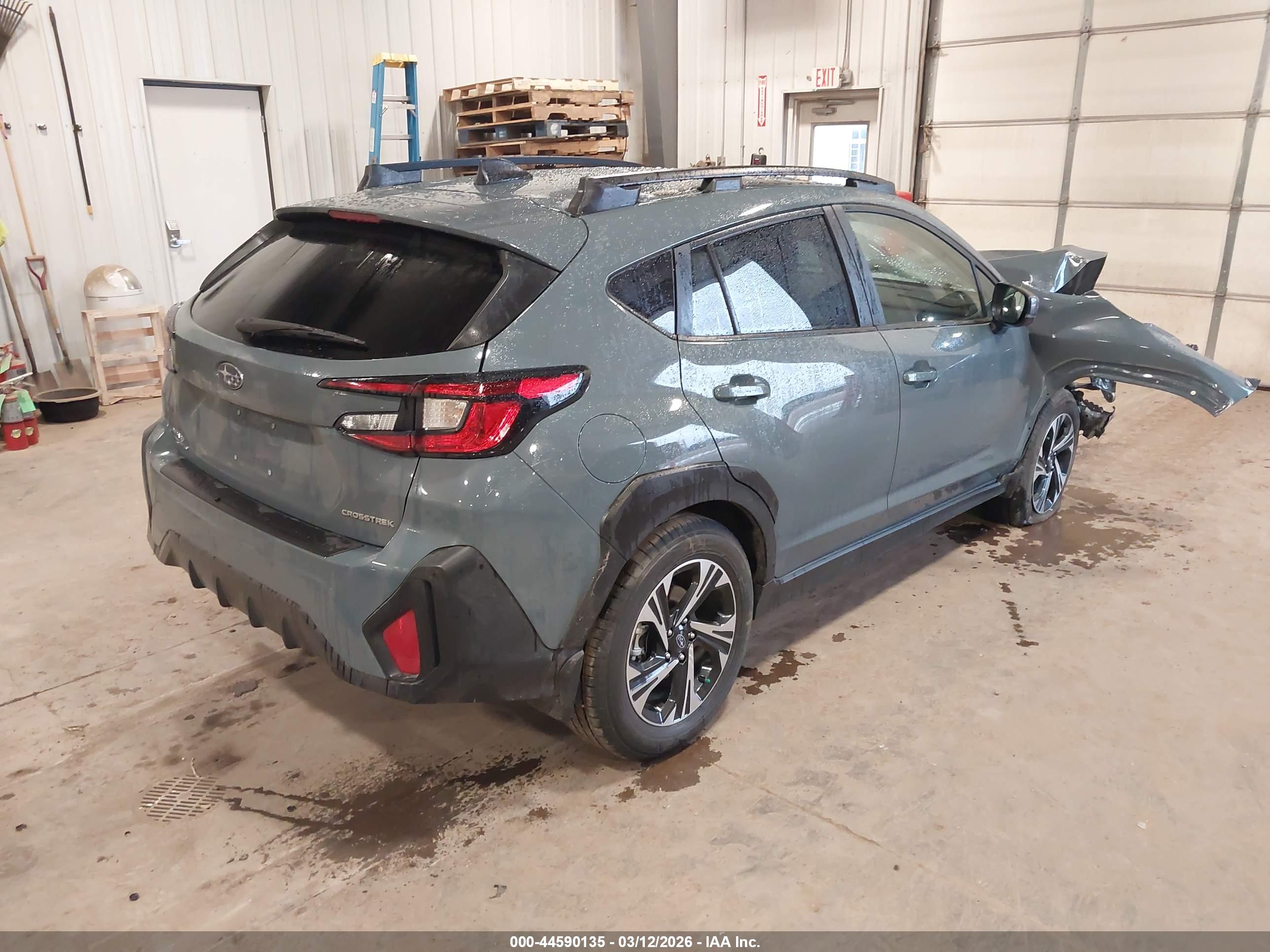 SUBARU CROSSTREK image 4