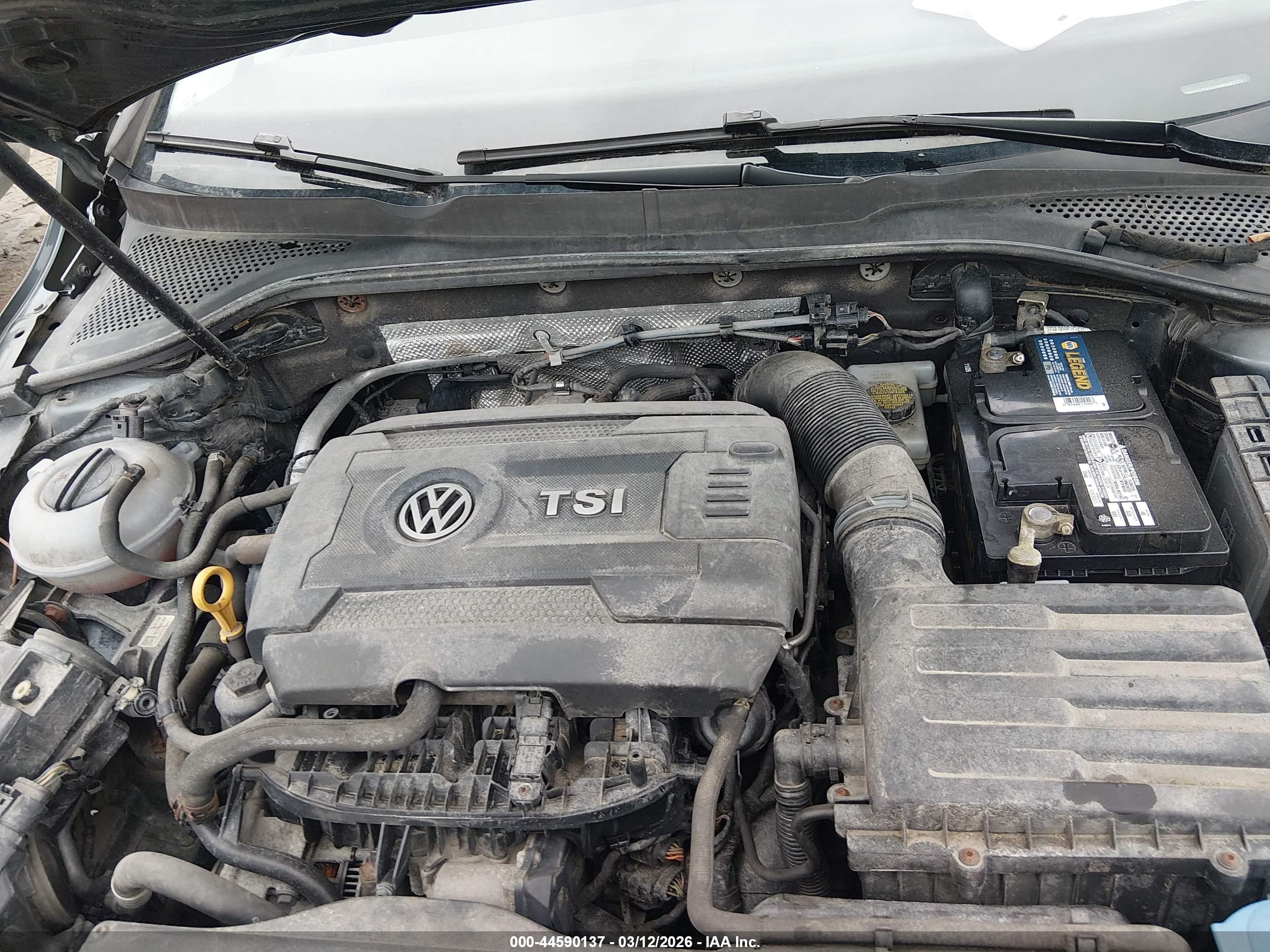 VOLKSWAGEN GOLF image 10
