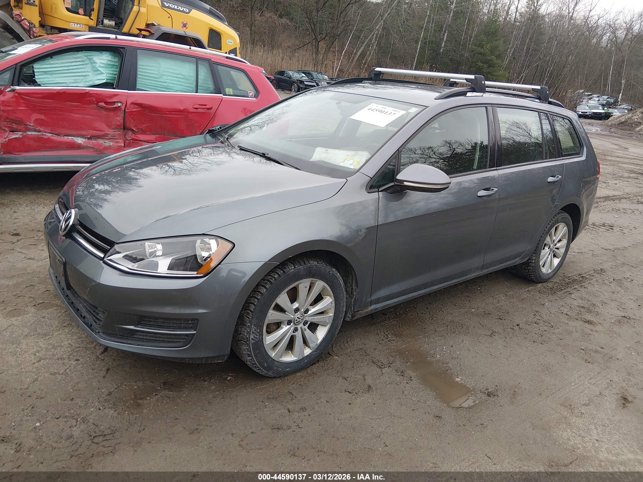 VOLKSWAGEN GOLF image 2
