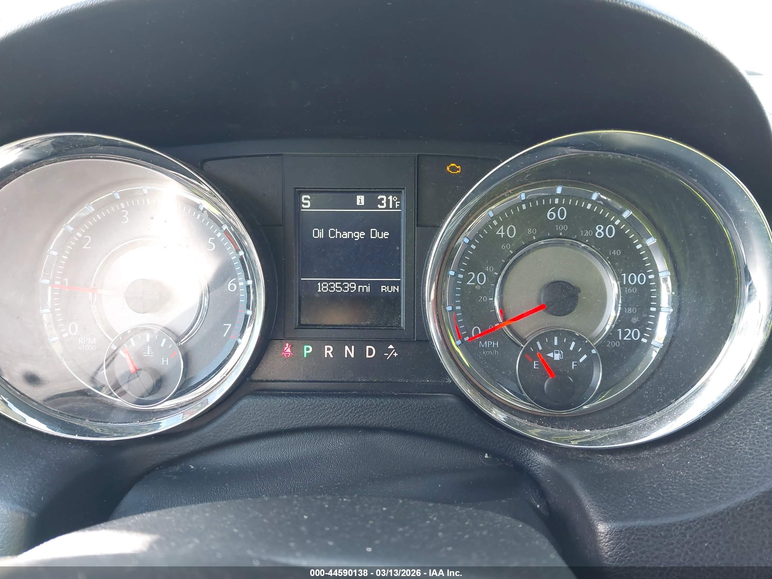 CHRYSLER TOWN image 7