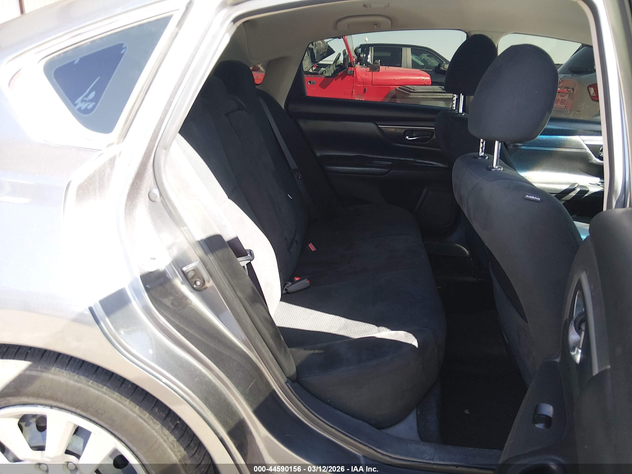 NISSAN ALTIMA image 8