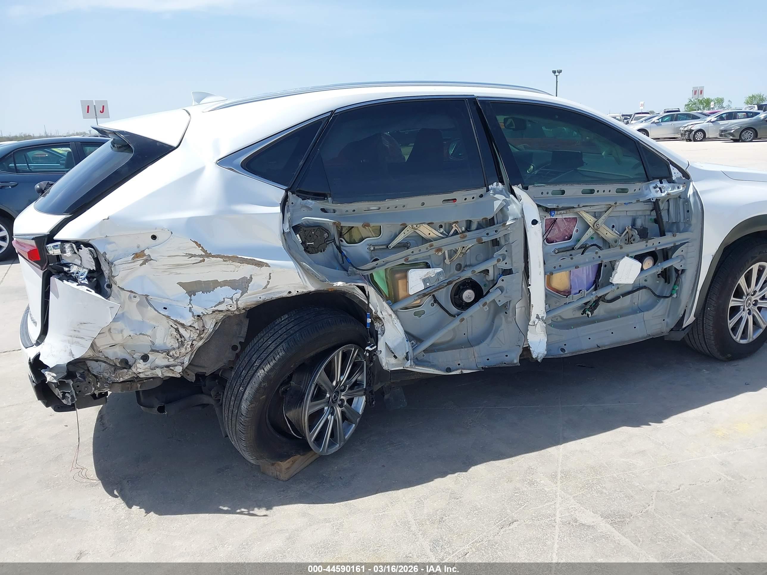 LEXUS NX image 6