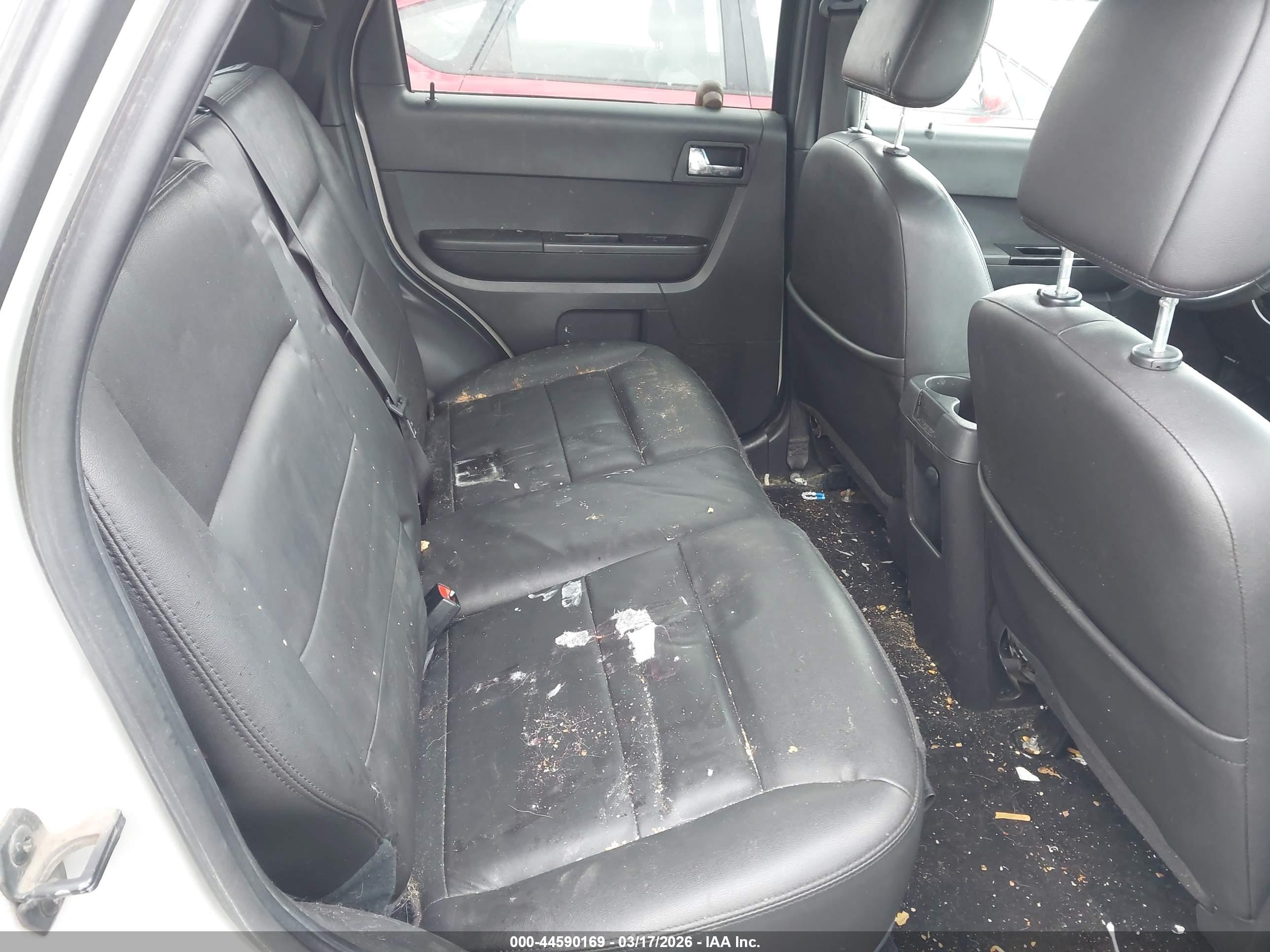 FORD ESCAPE image 8