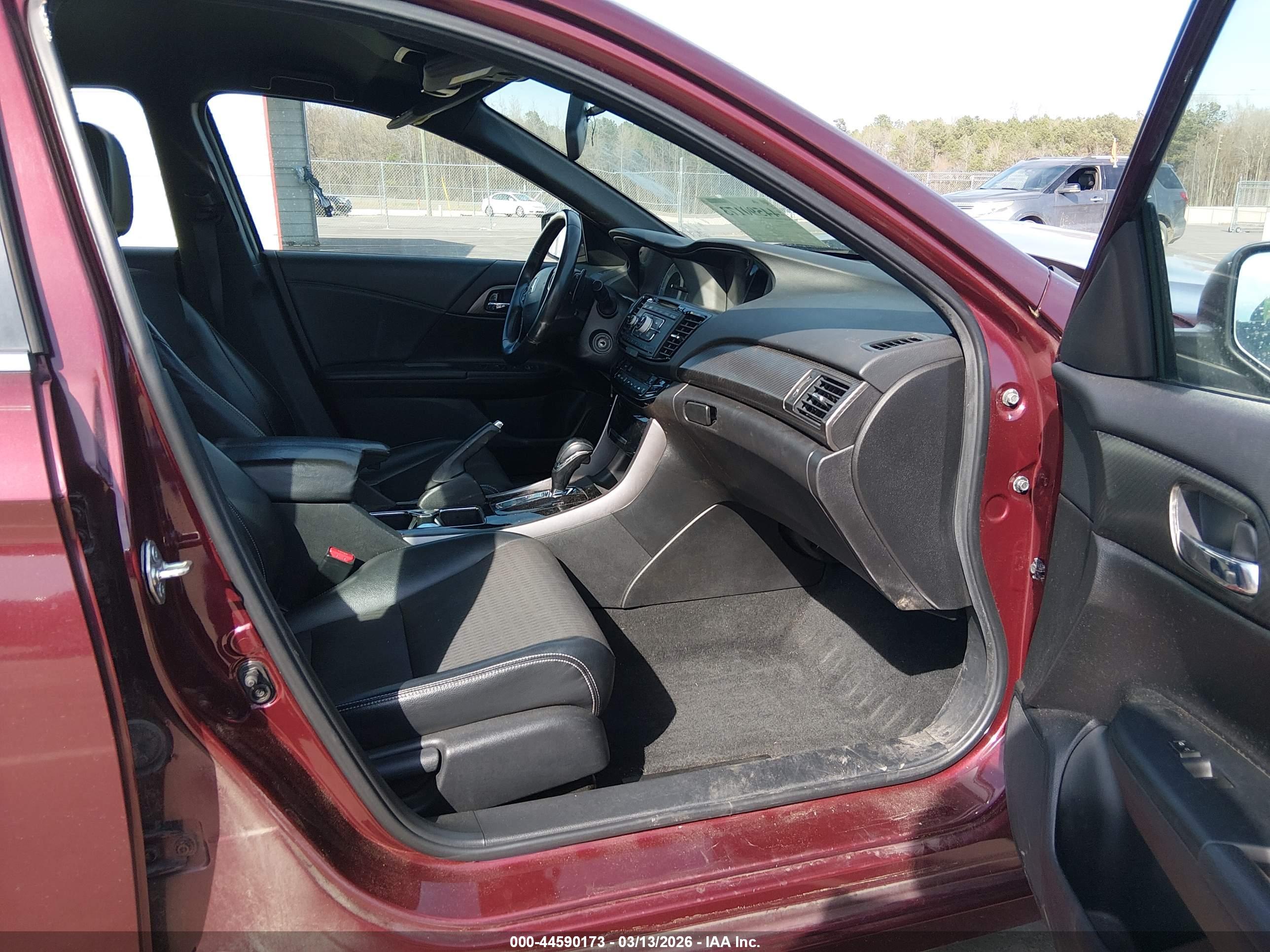 HONDA ACCORD image 5