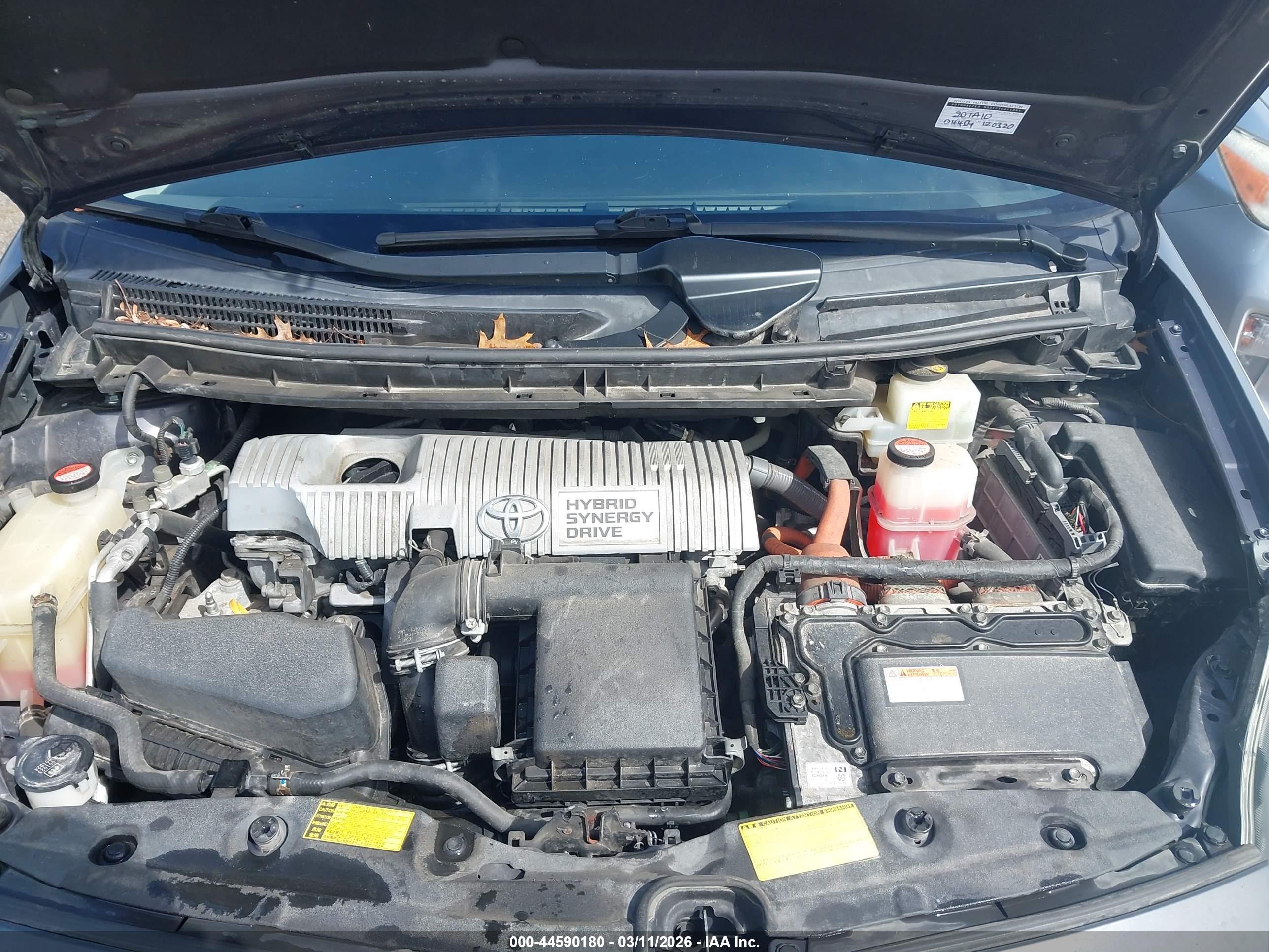 TOYOTA PRIUS image 10