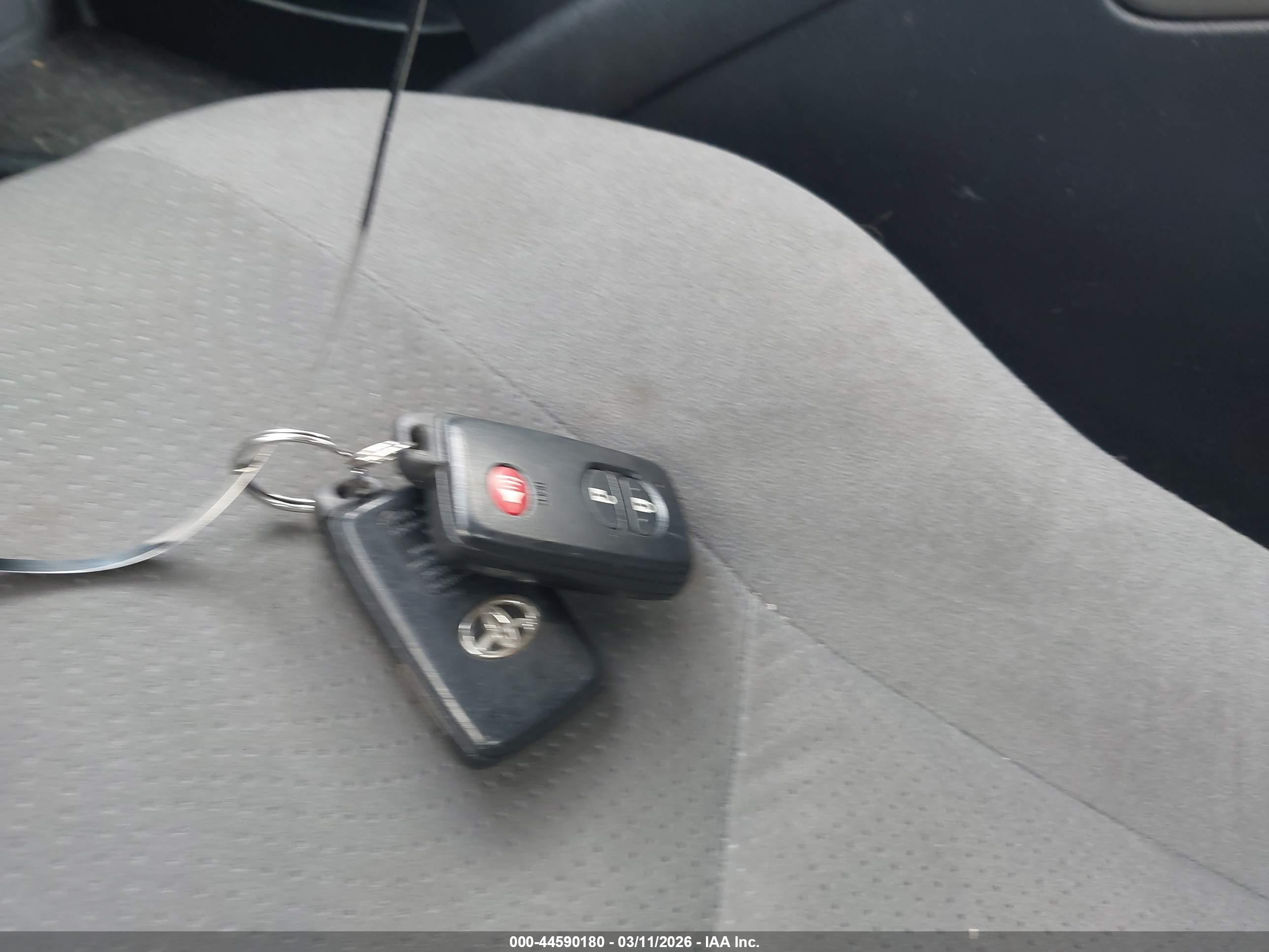 TOYOTA PRIUS image 11