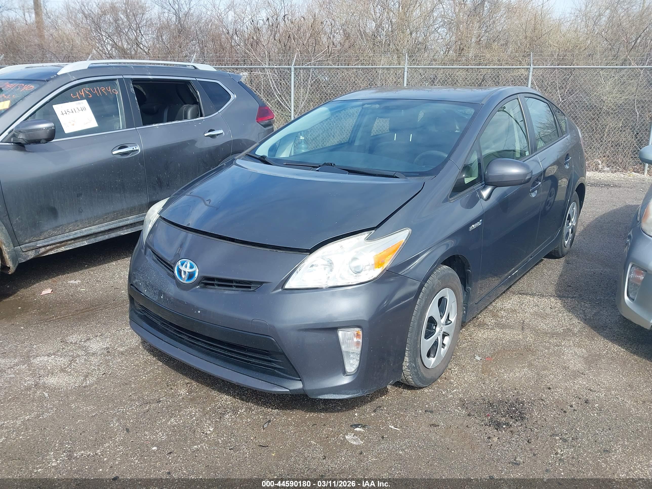 TOYOTA PRIUS image 2