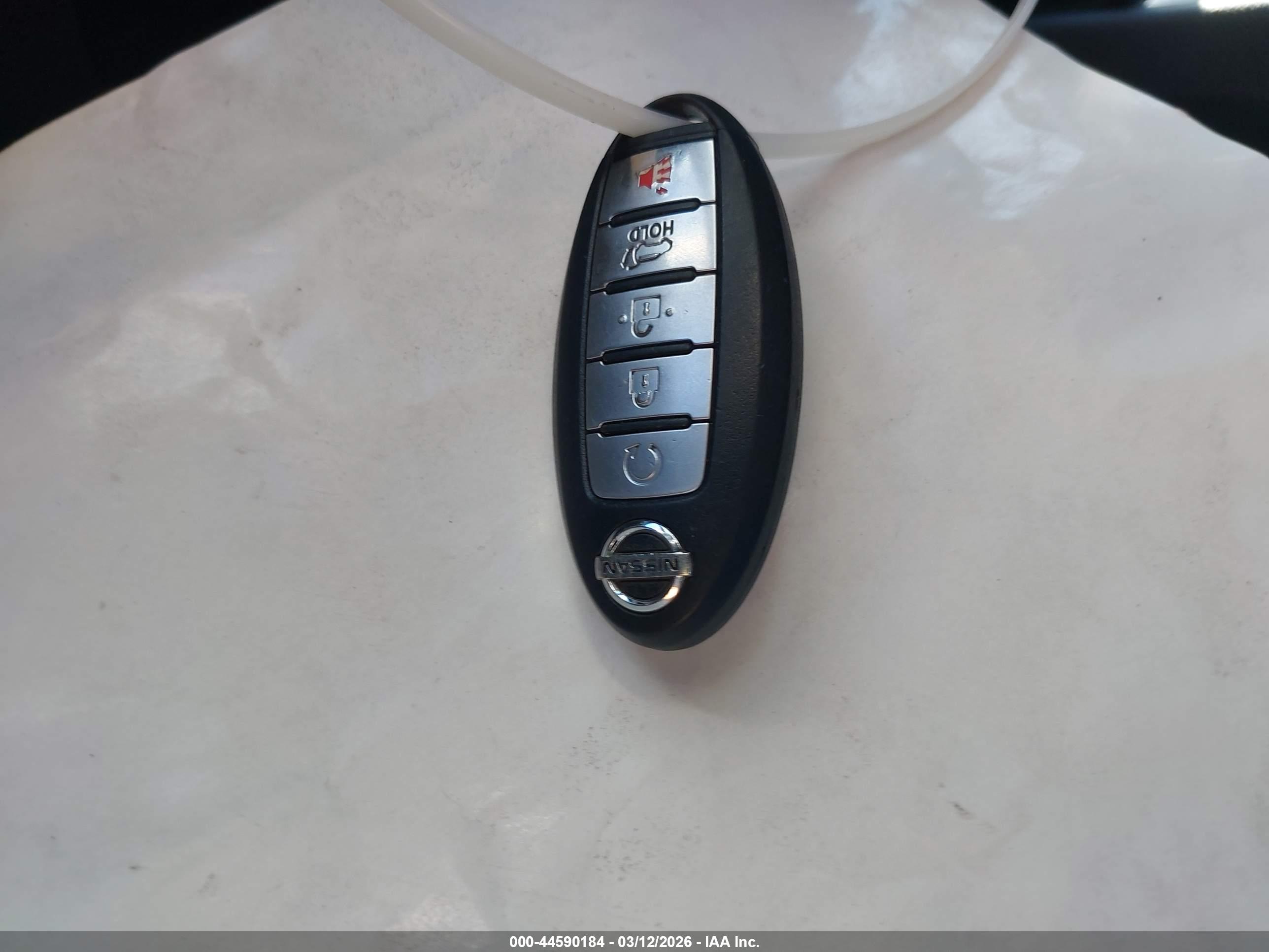NISSAN ROGUE image 11