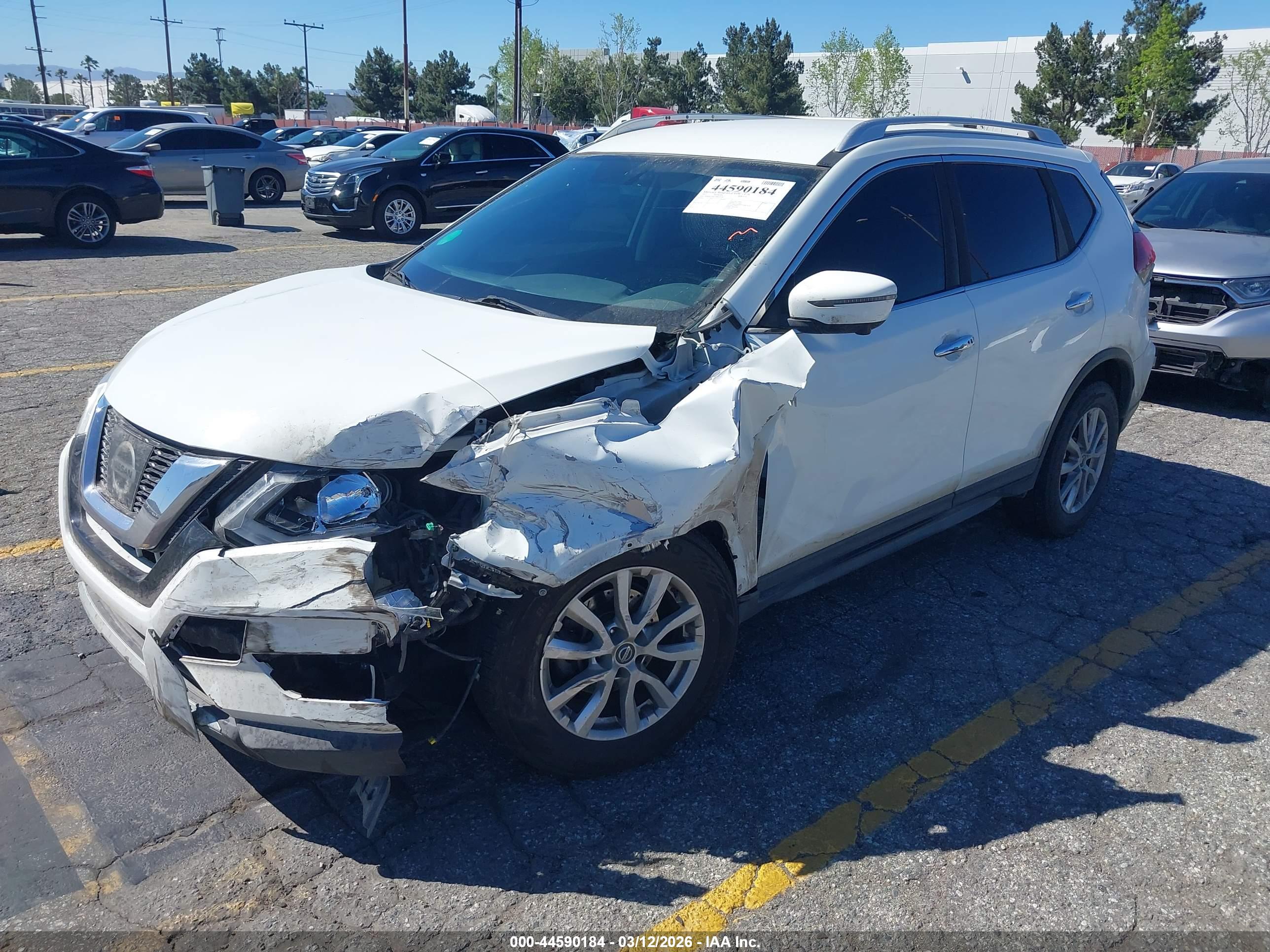 NISSAN ROGUE image 2