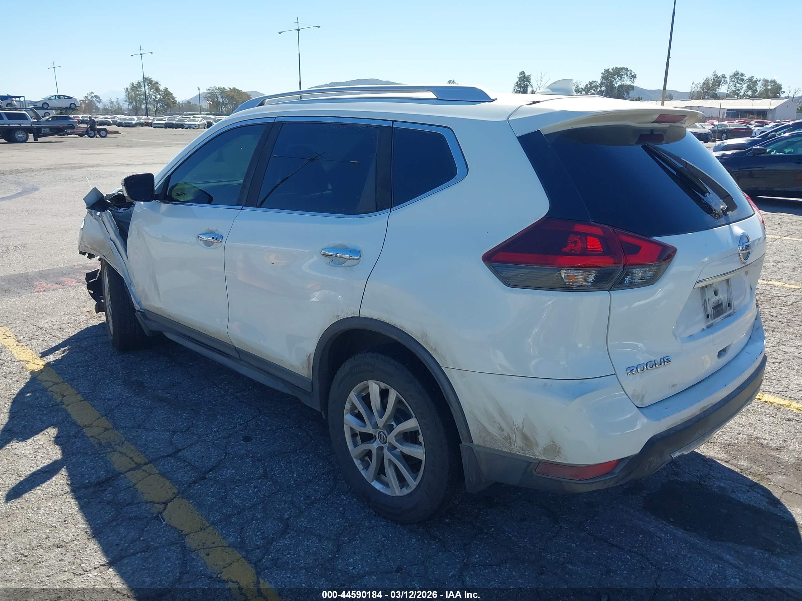 NISSAN ROGUE image 3