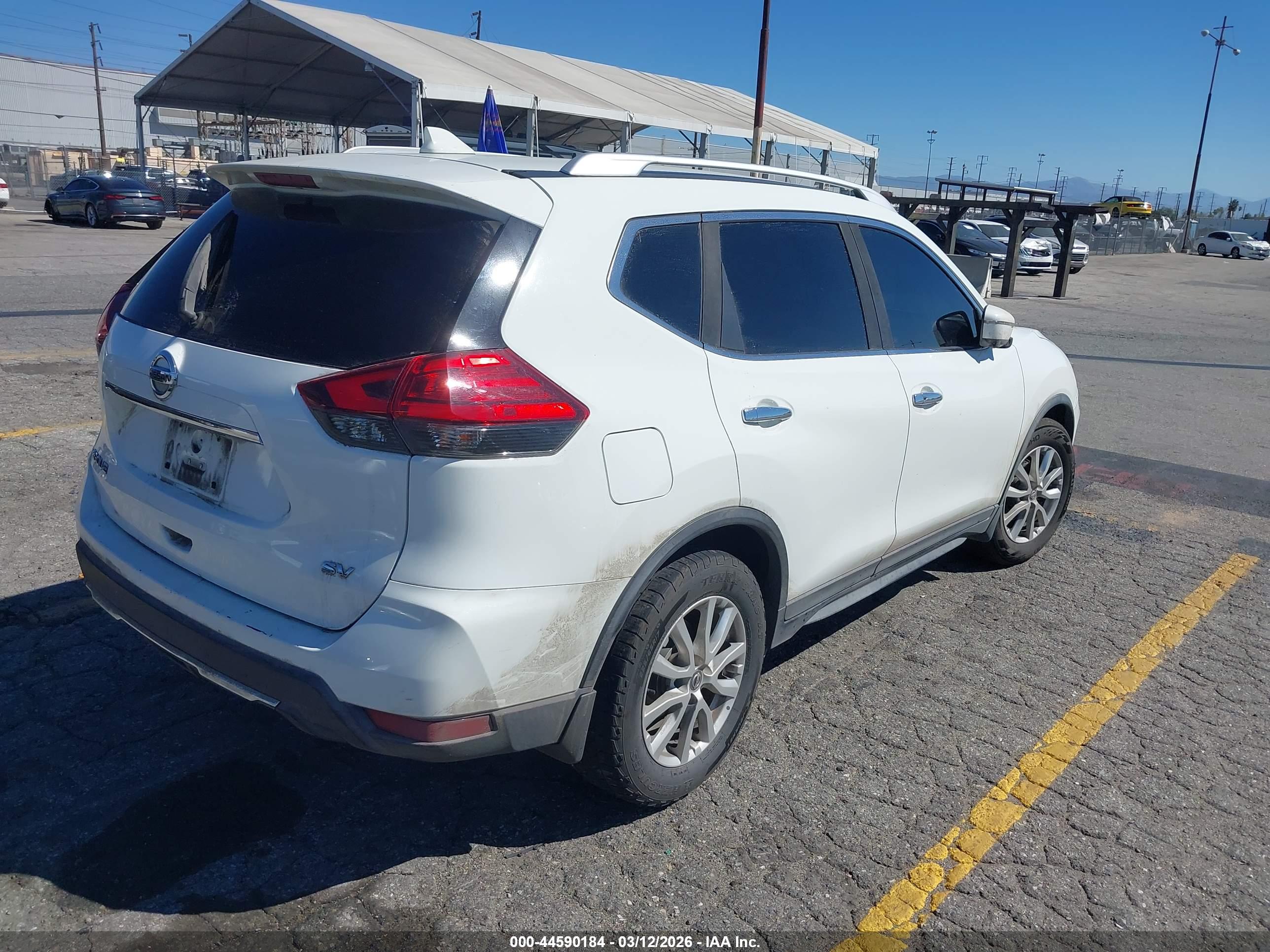 NISSAN ROGUE image 4