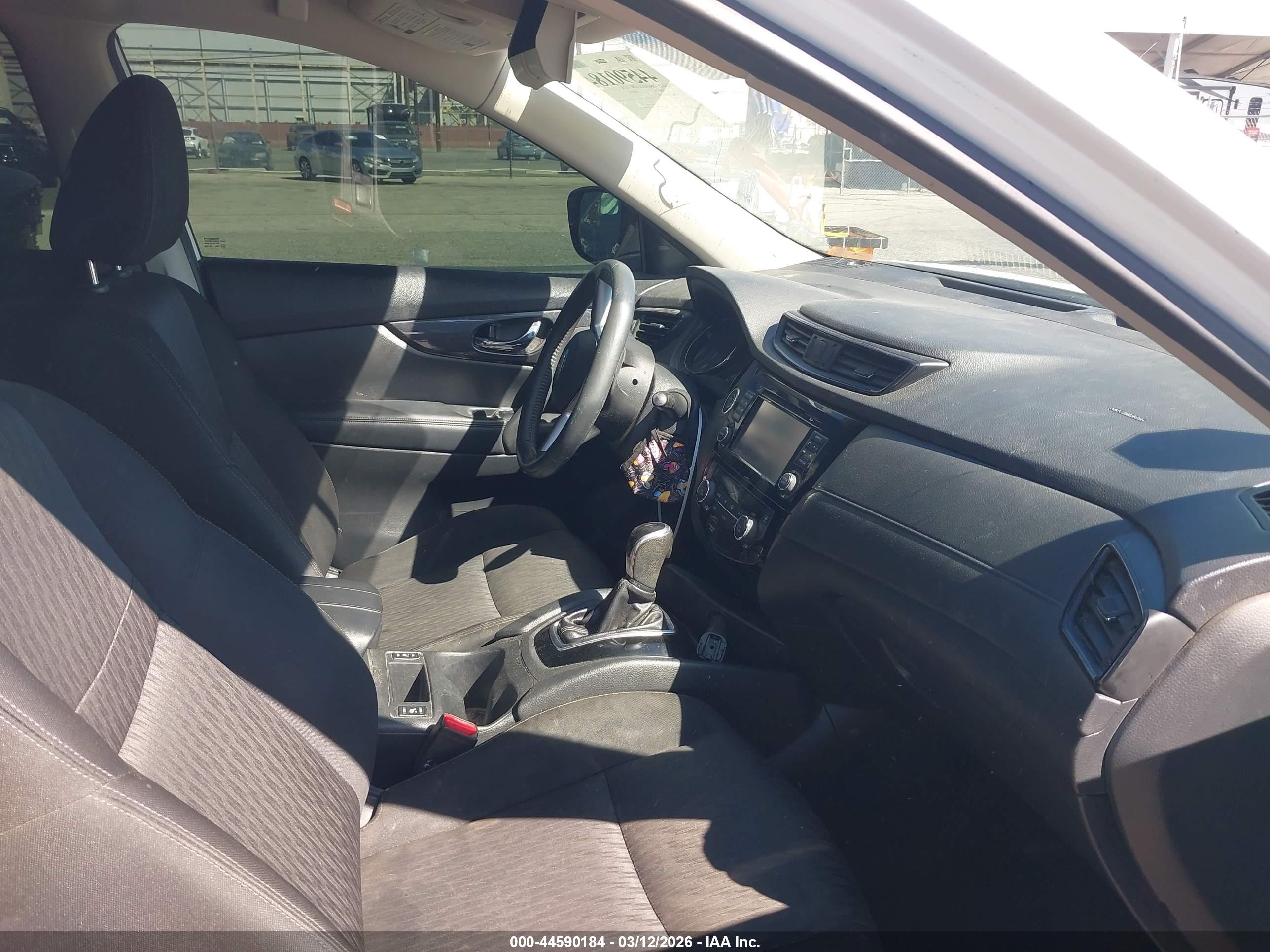 NISSAN ROGUE image 5
