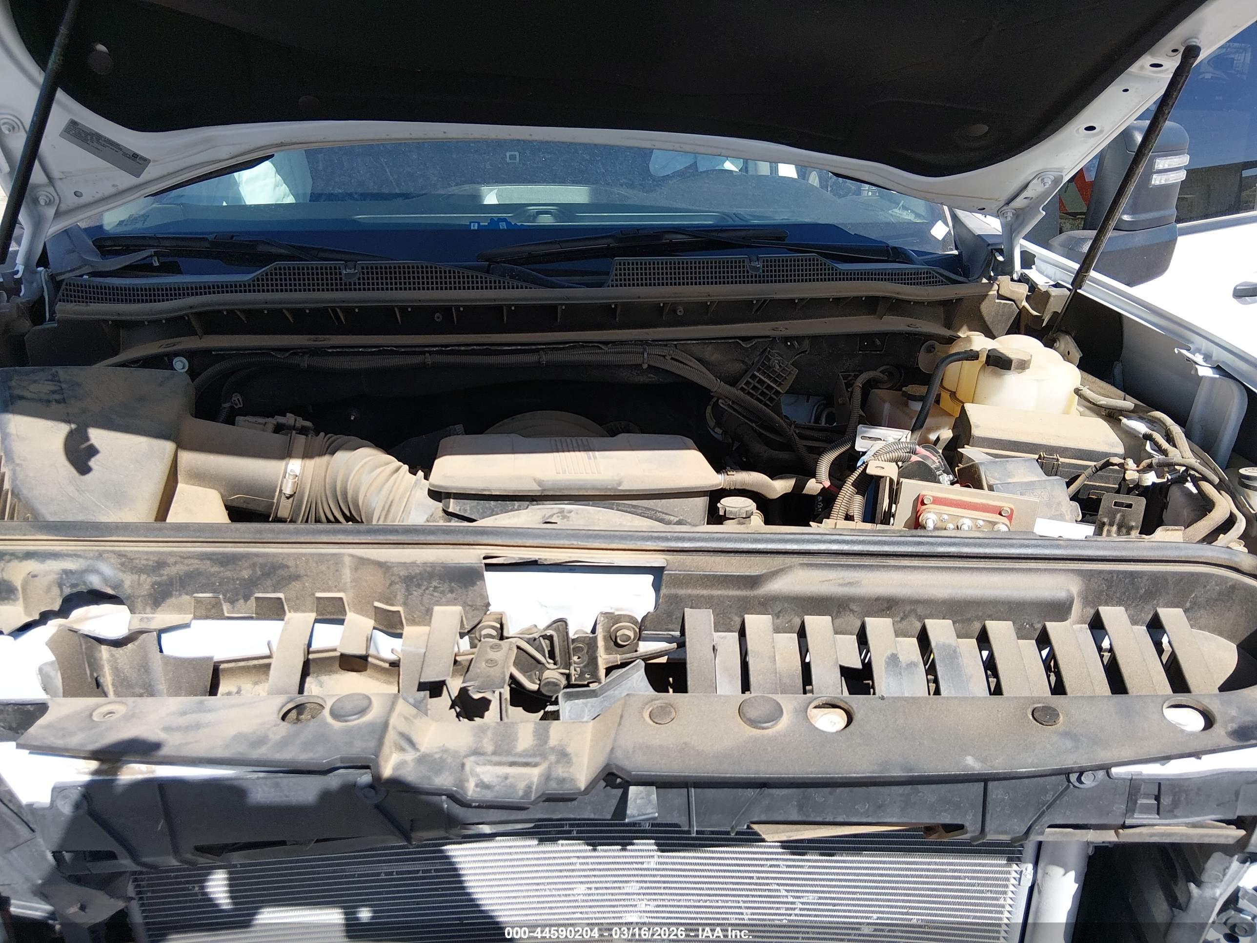CHEVROLET SILVERADO image 10