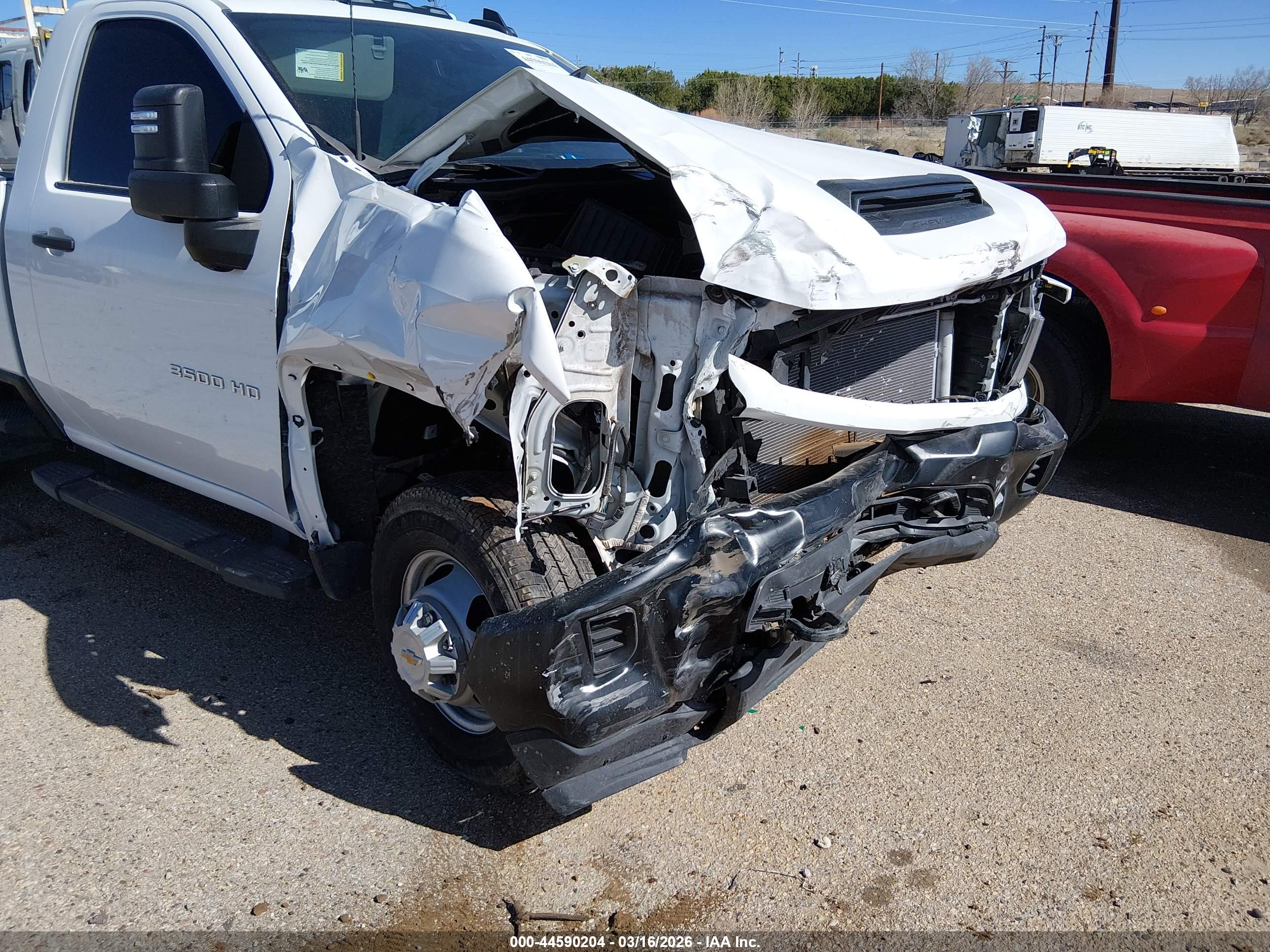CHEVROLET SILVERADO image 6