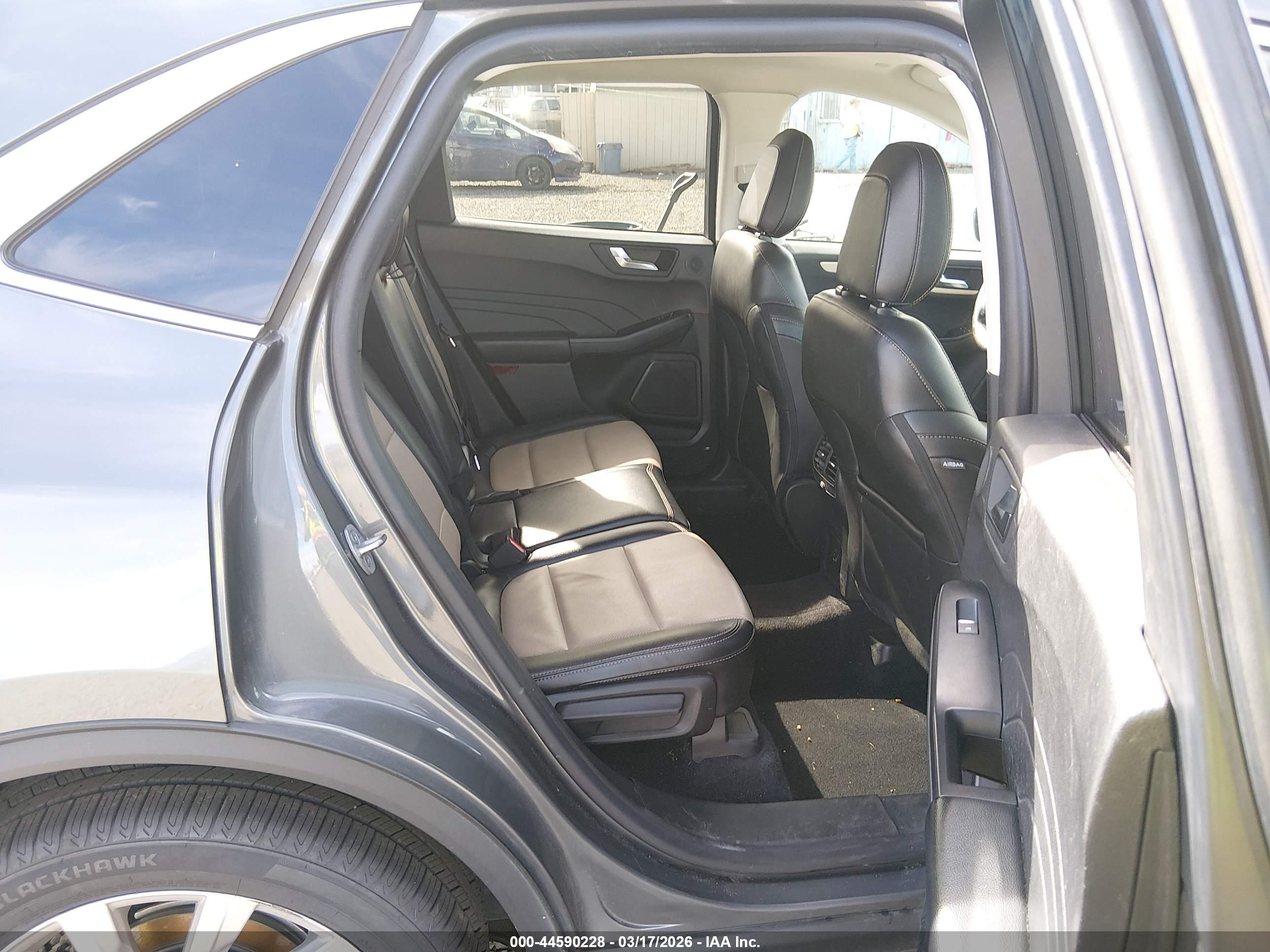 FORD ESCAPE image 8