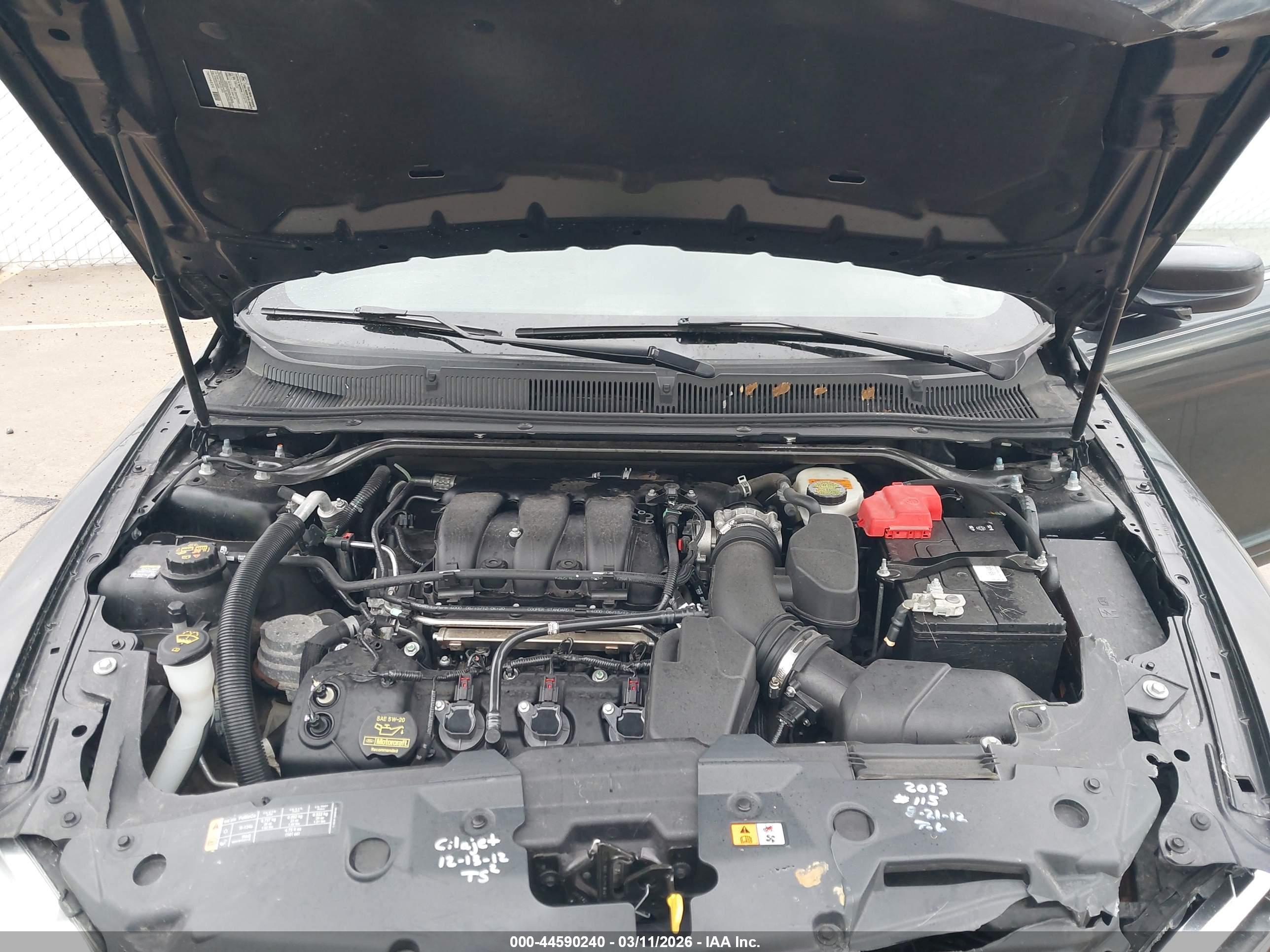 FORD TAURUS image 10
