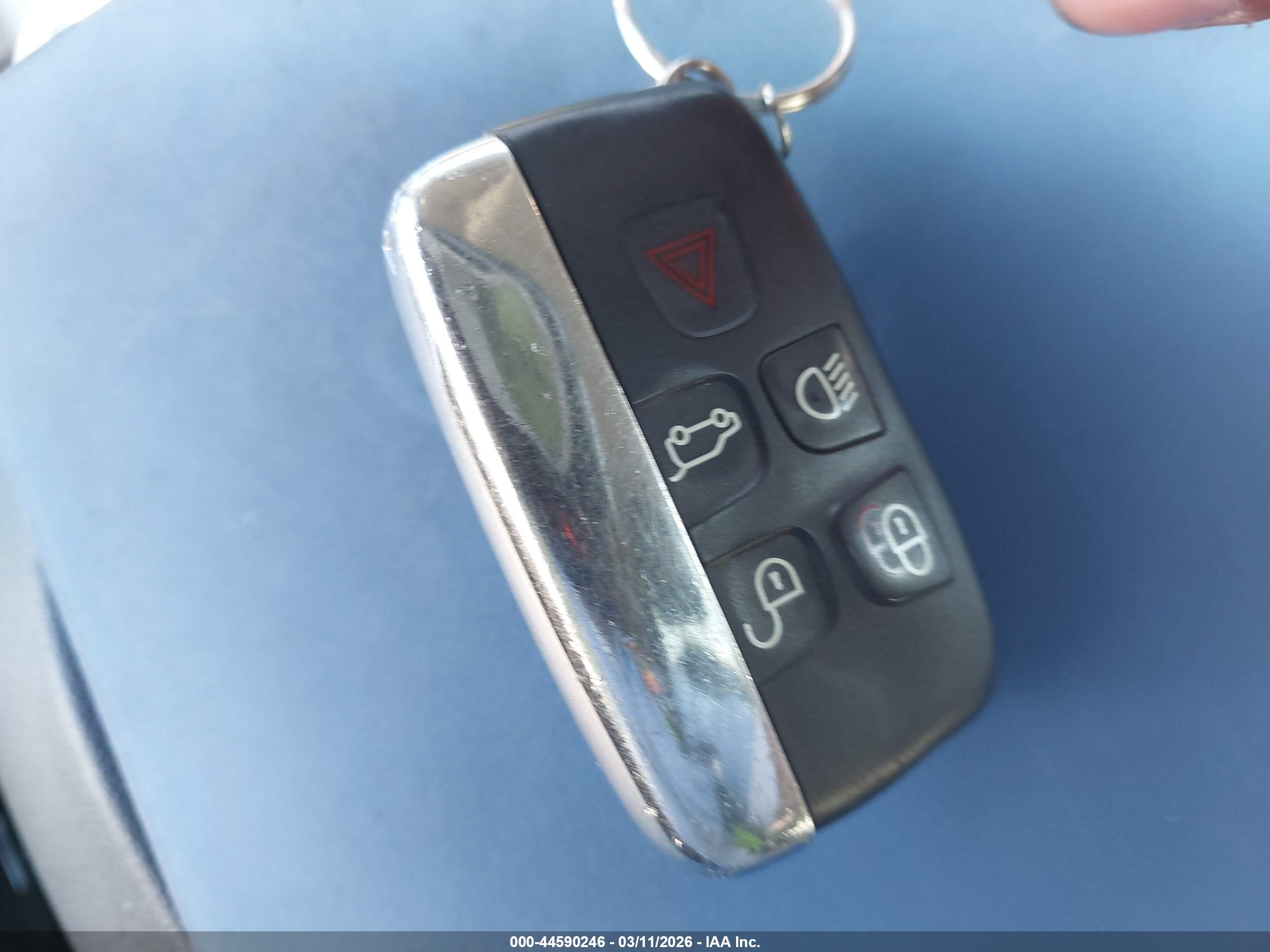 LAND ROVER image 11