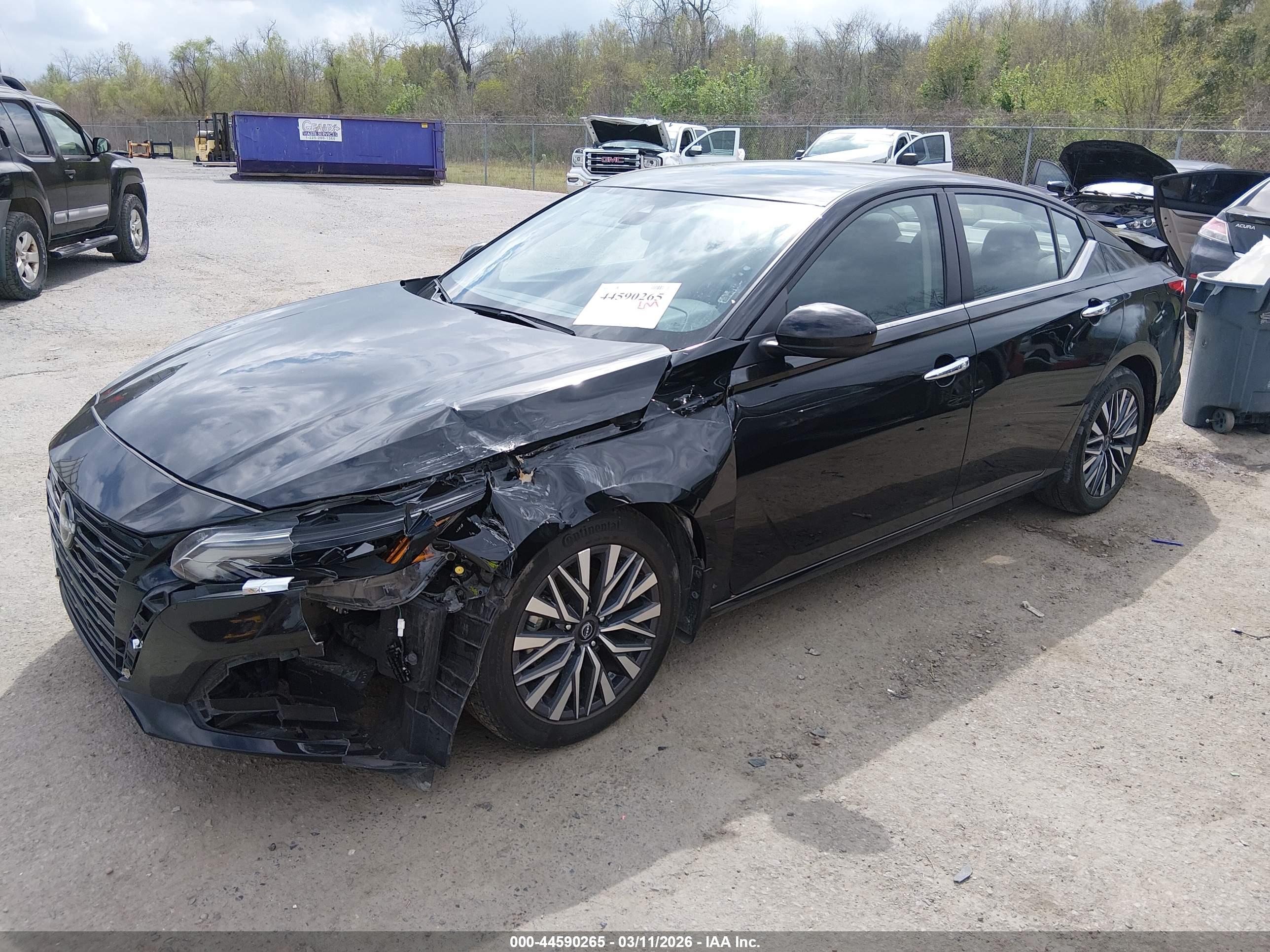 NISSAN ALTIMA image 2