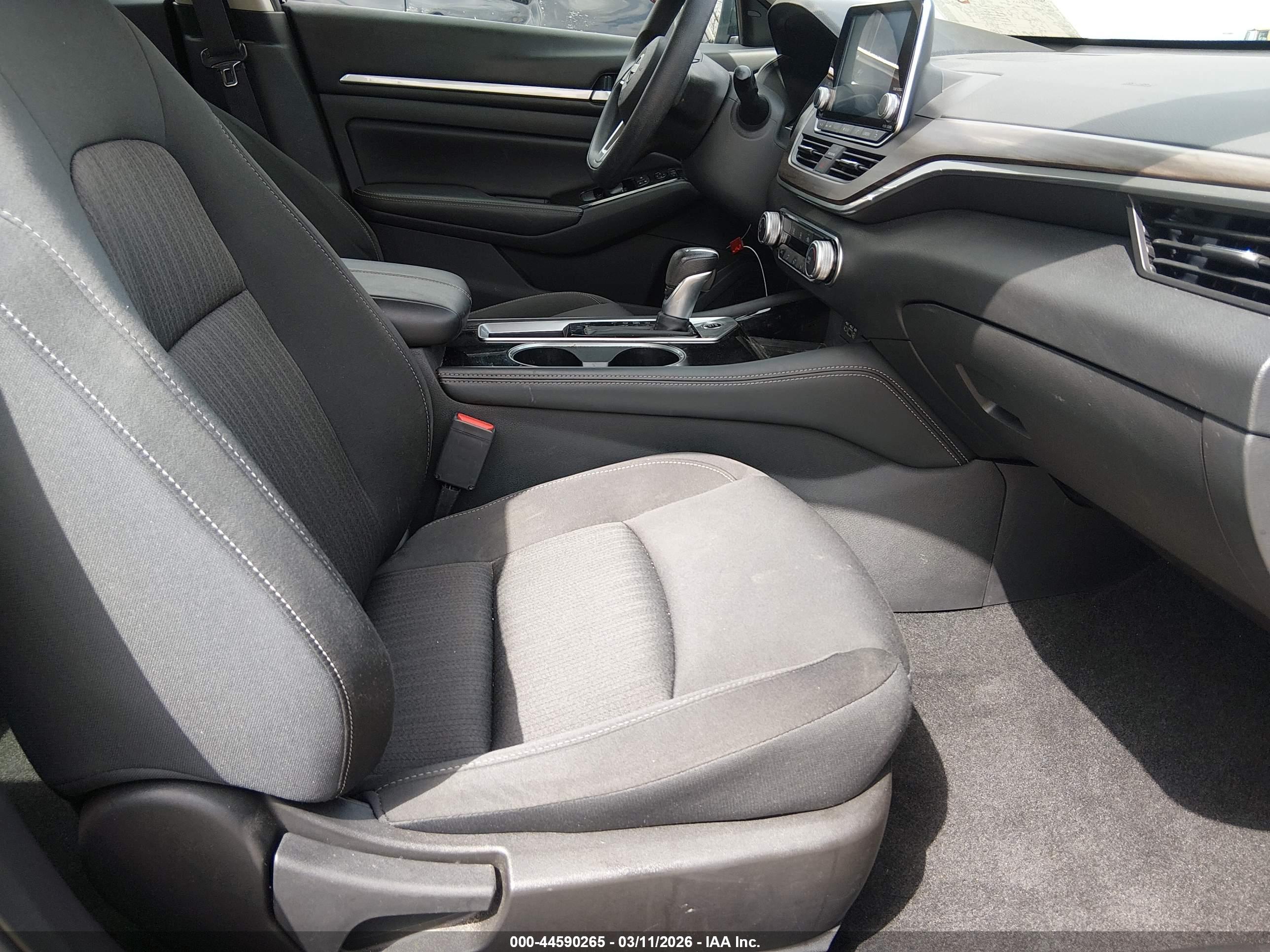 NISSAN ALTIMA image 5