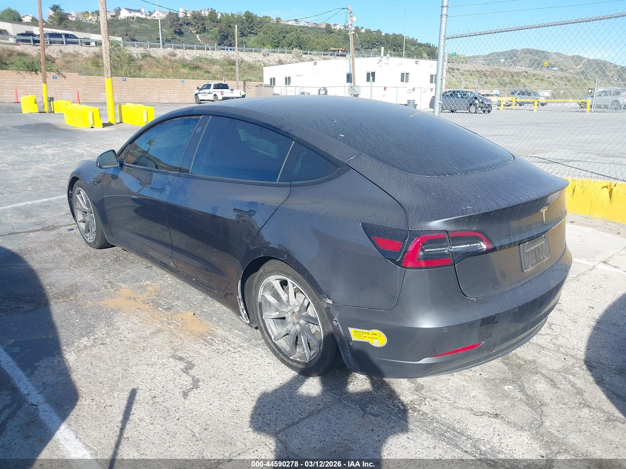 TESLA MODEL image 3