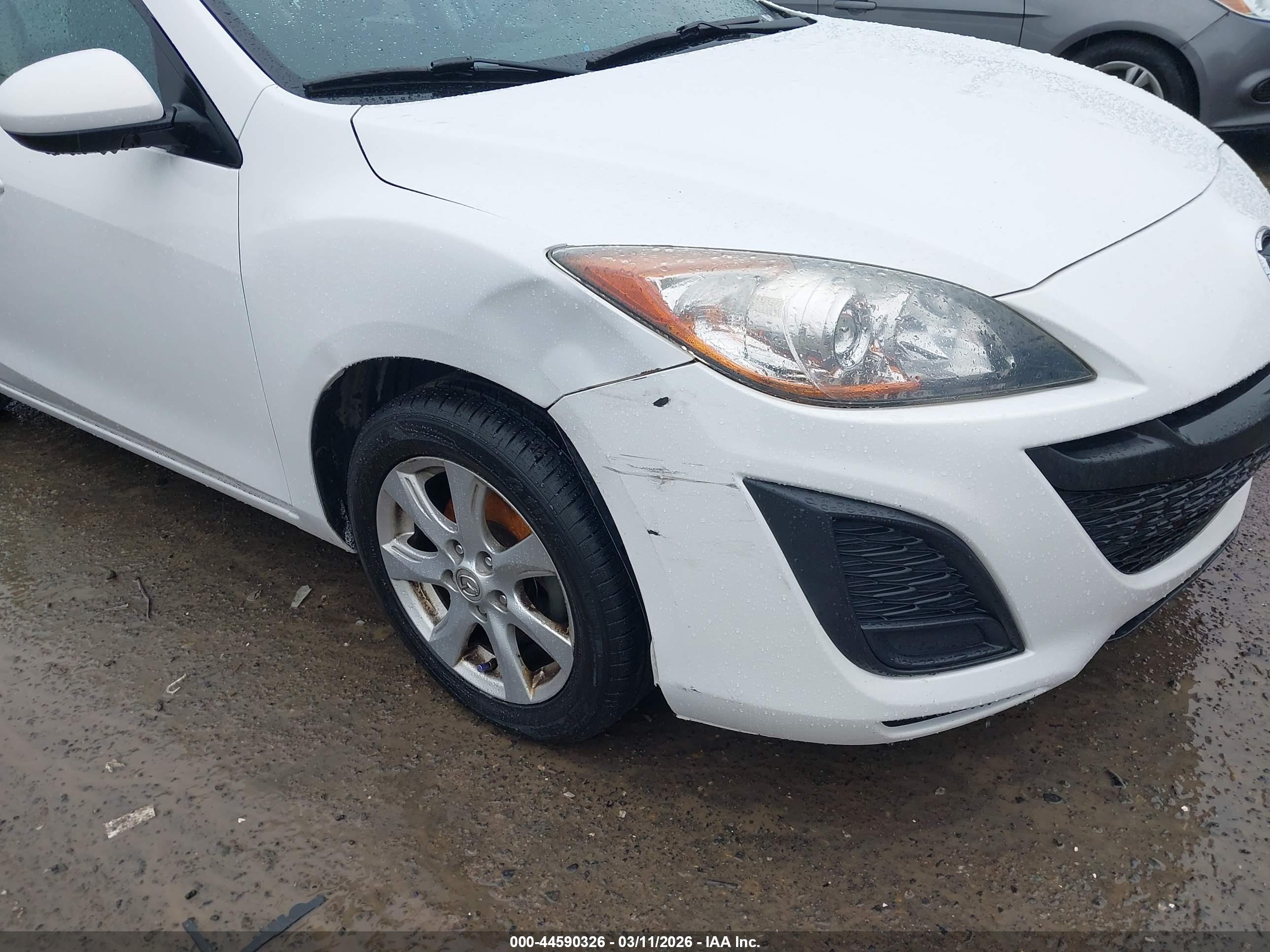 MAZDA MAZDA3 image 6