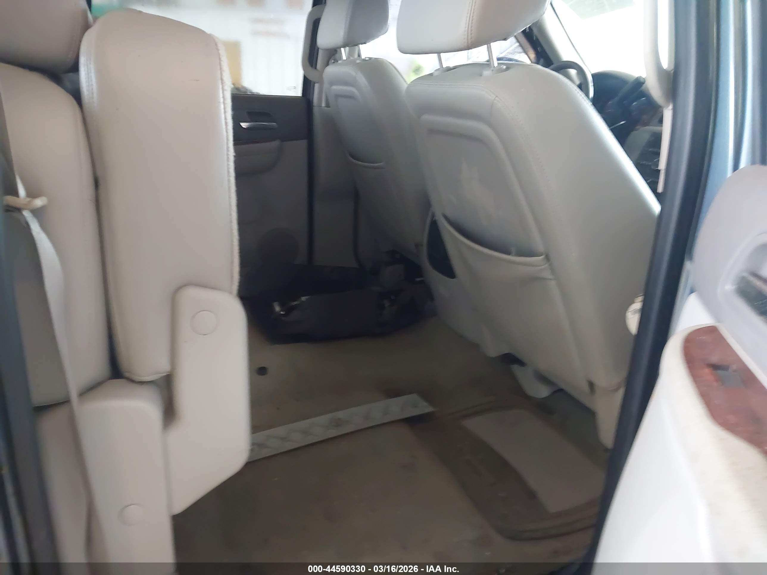 GMC SIERRA image 8