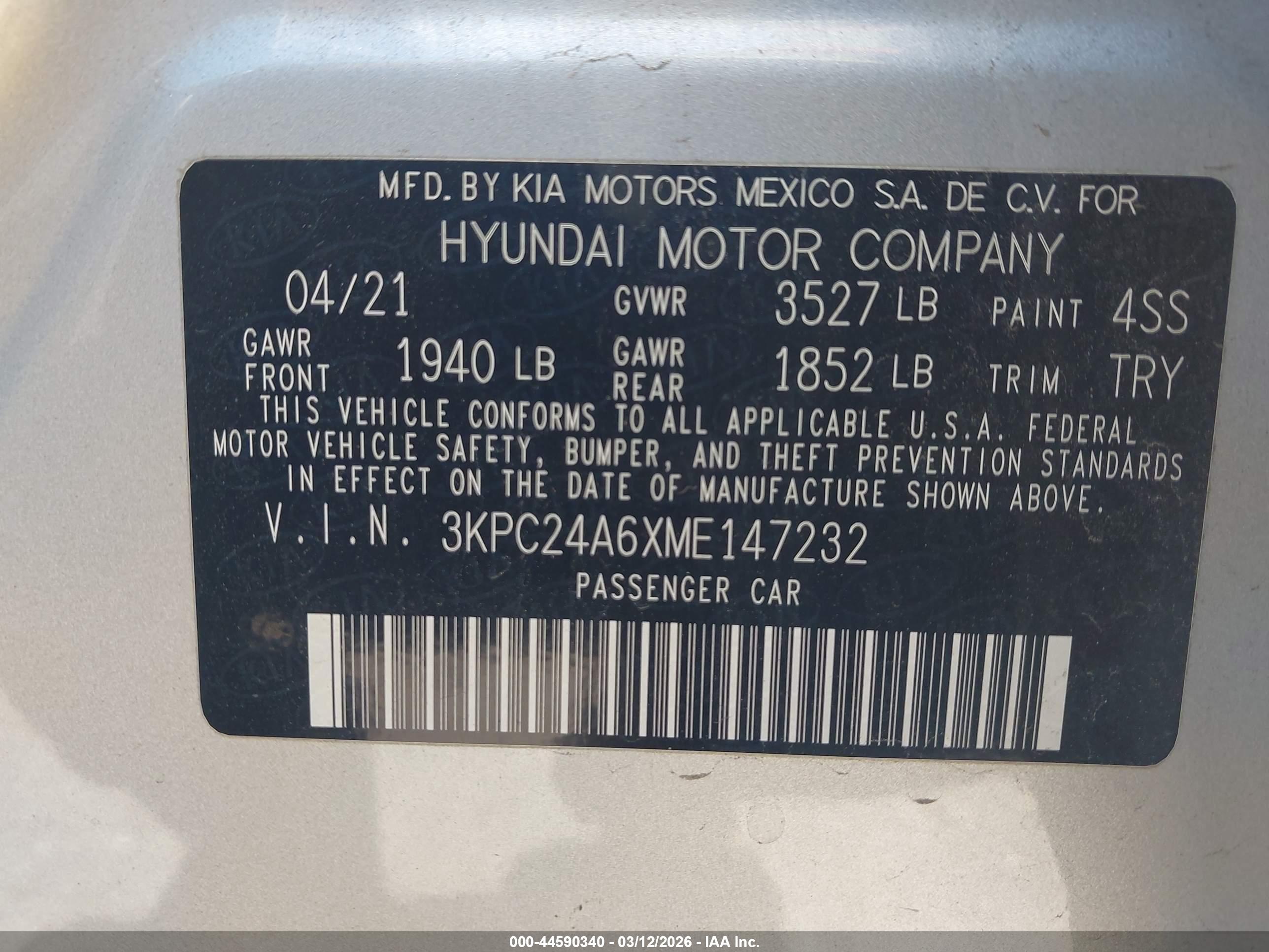 HYUNDAI ACCENT image 9