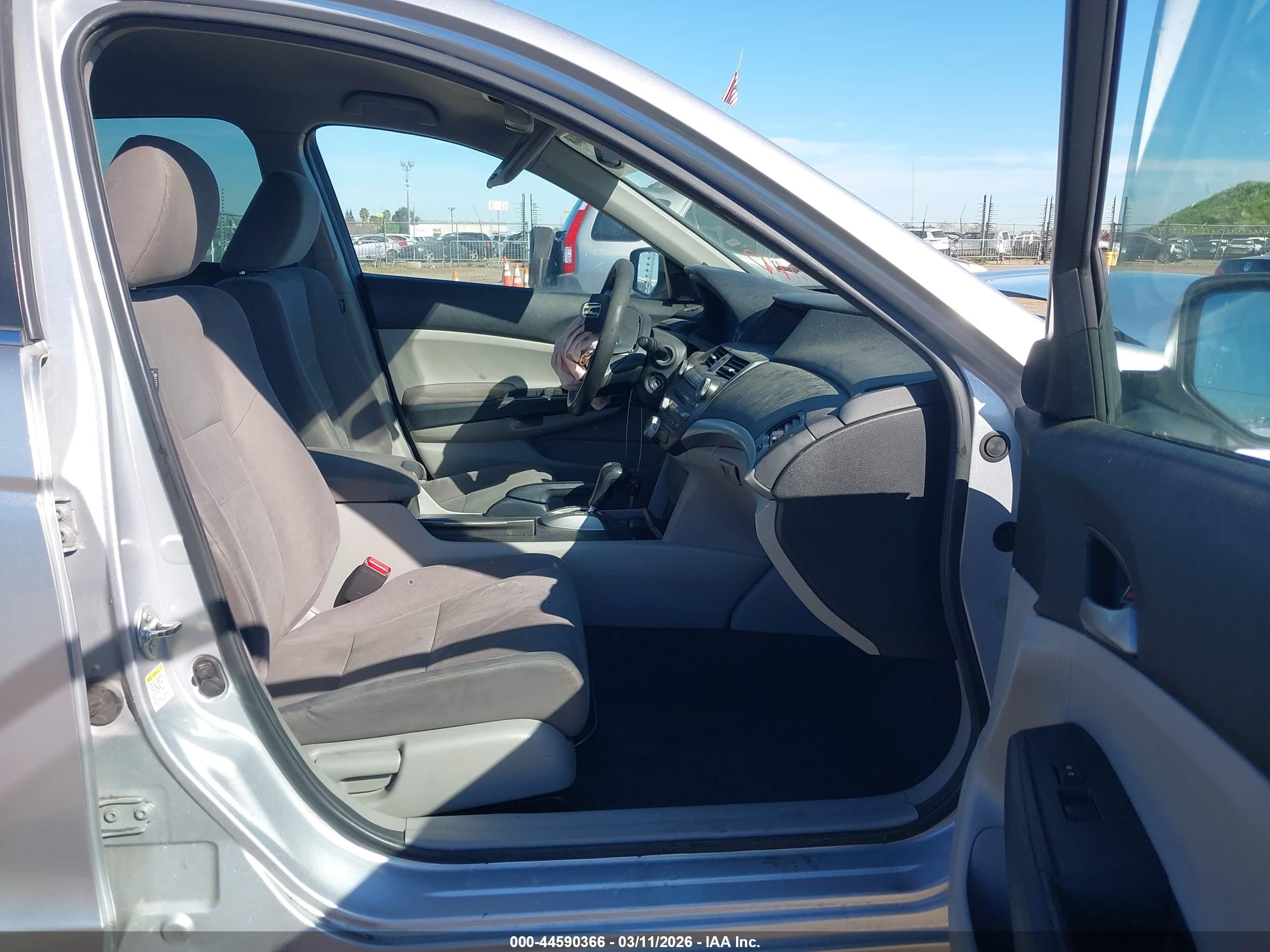 HONDA ACCORD image 5