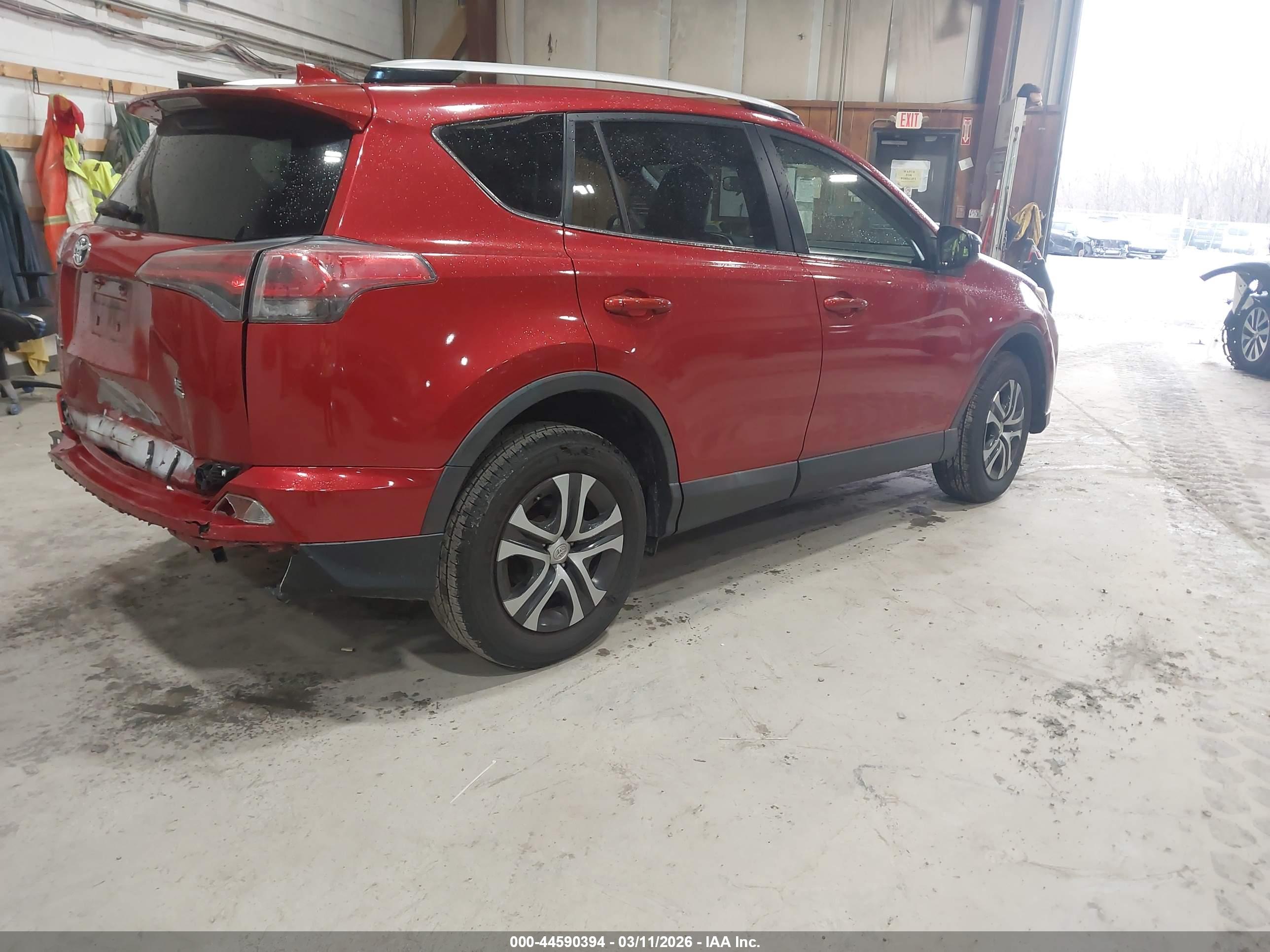 TOYOTA RAV4 image 4