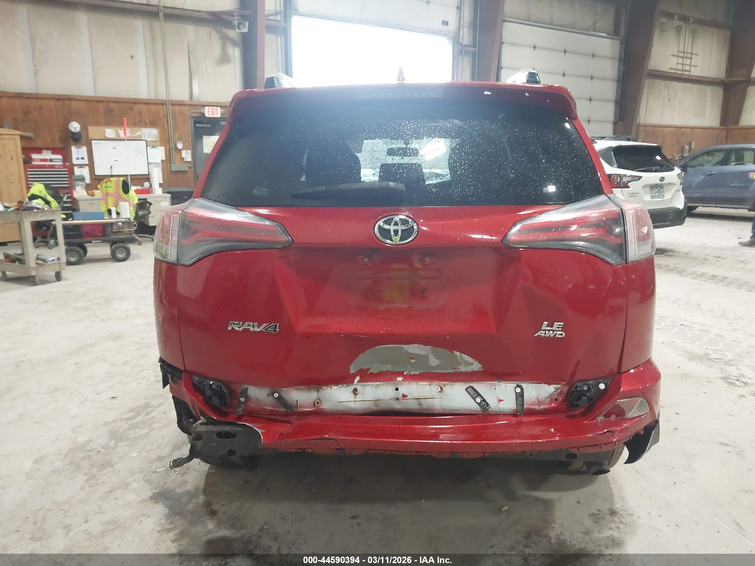 TOYOTA RAV4 image 6