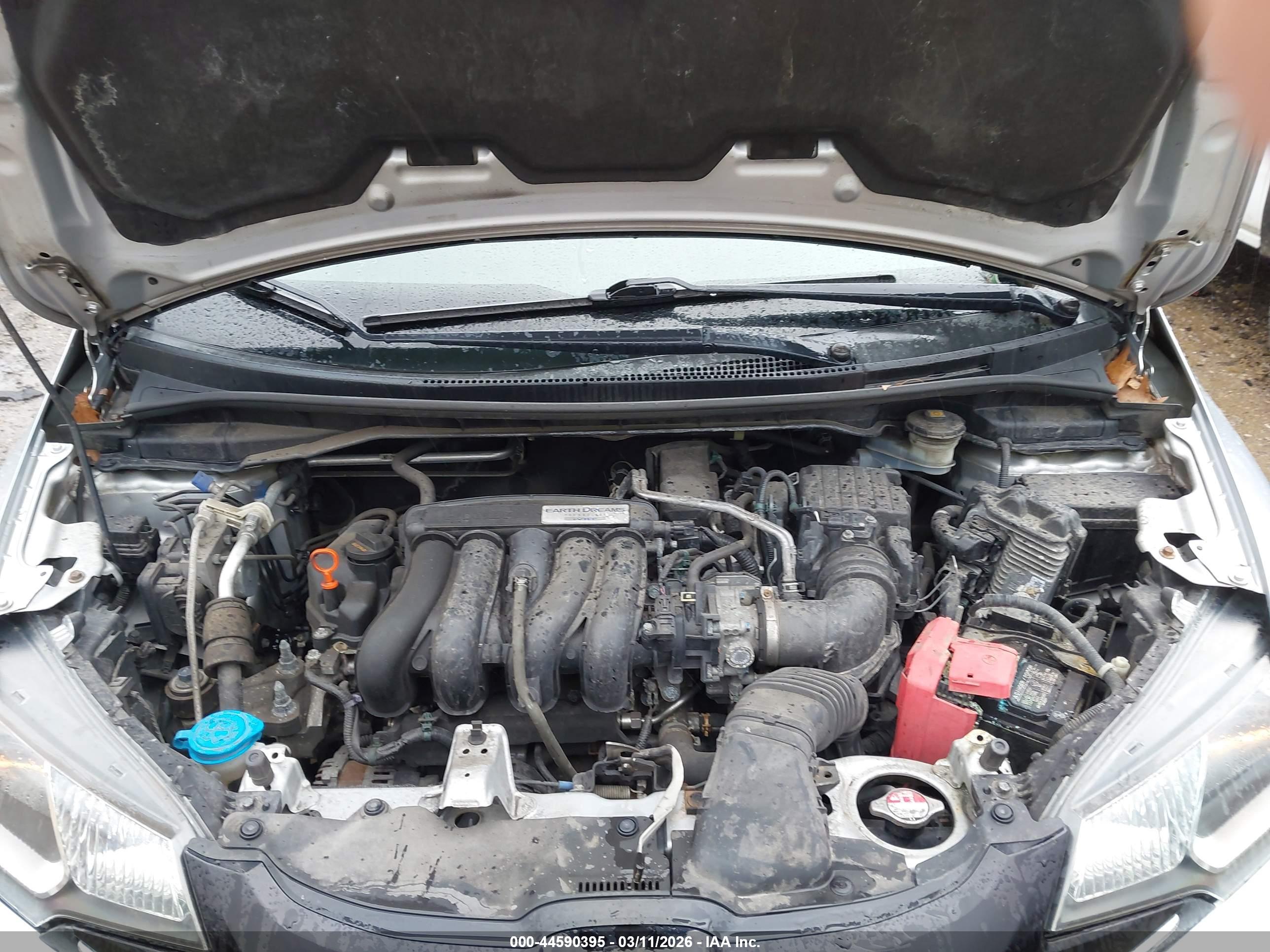 HONDA FIT image 10