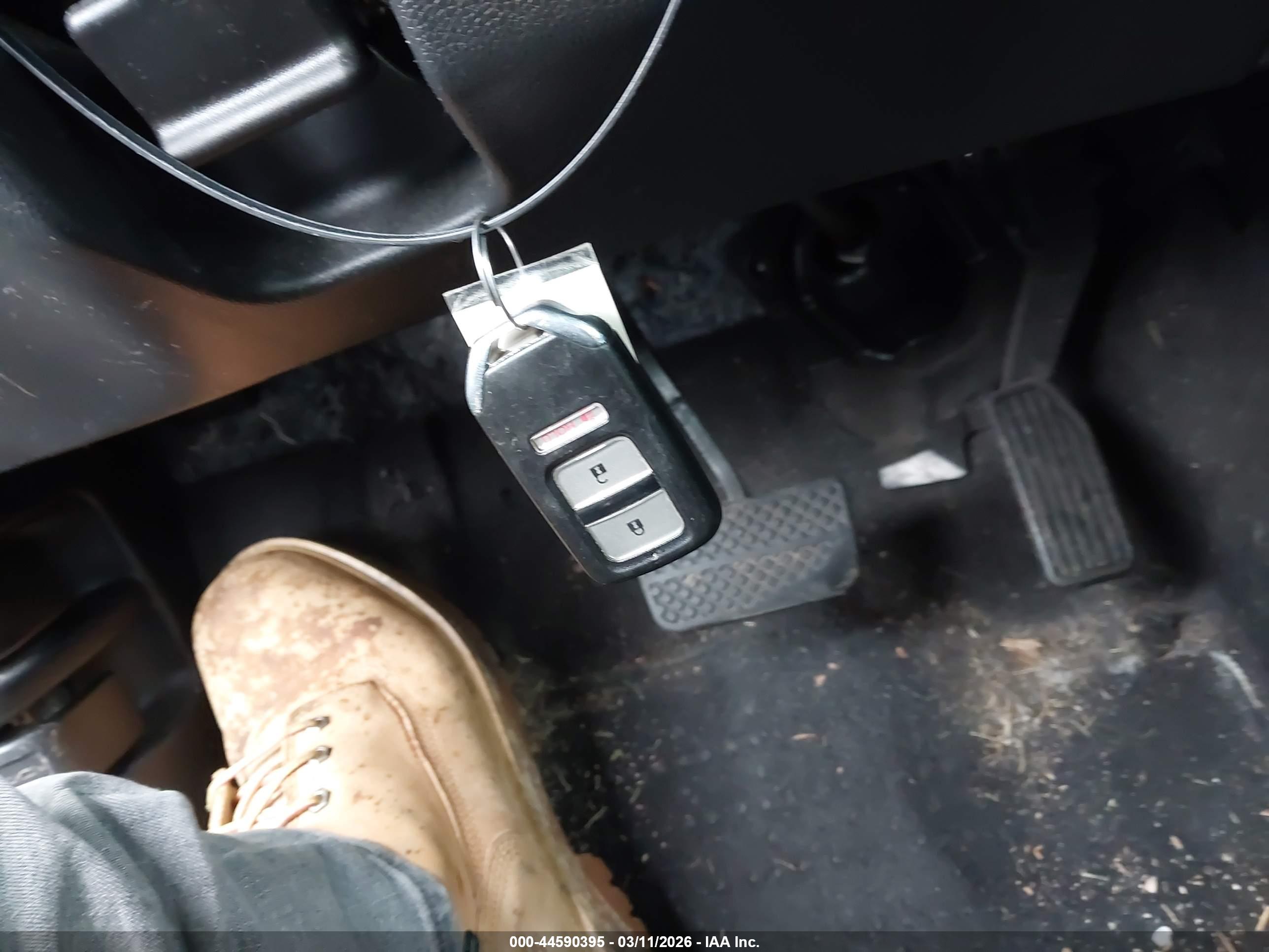 HONDA FIT image 11
