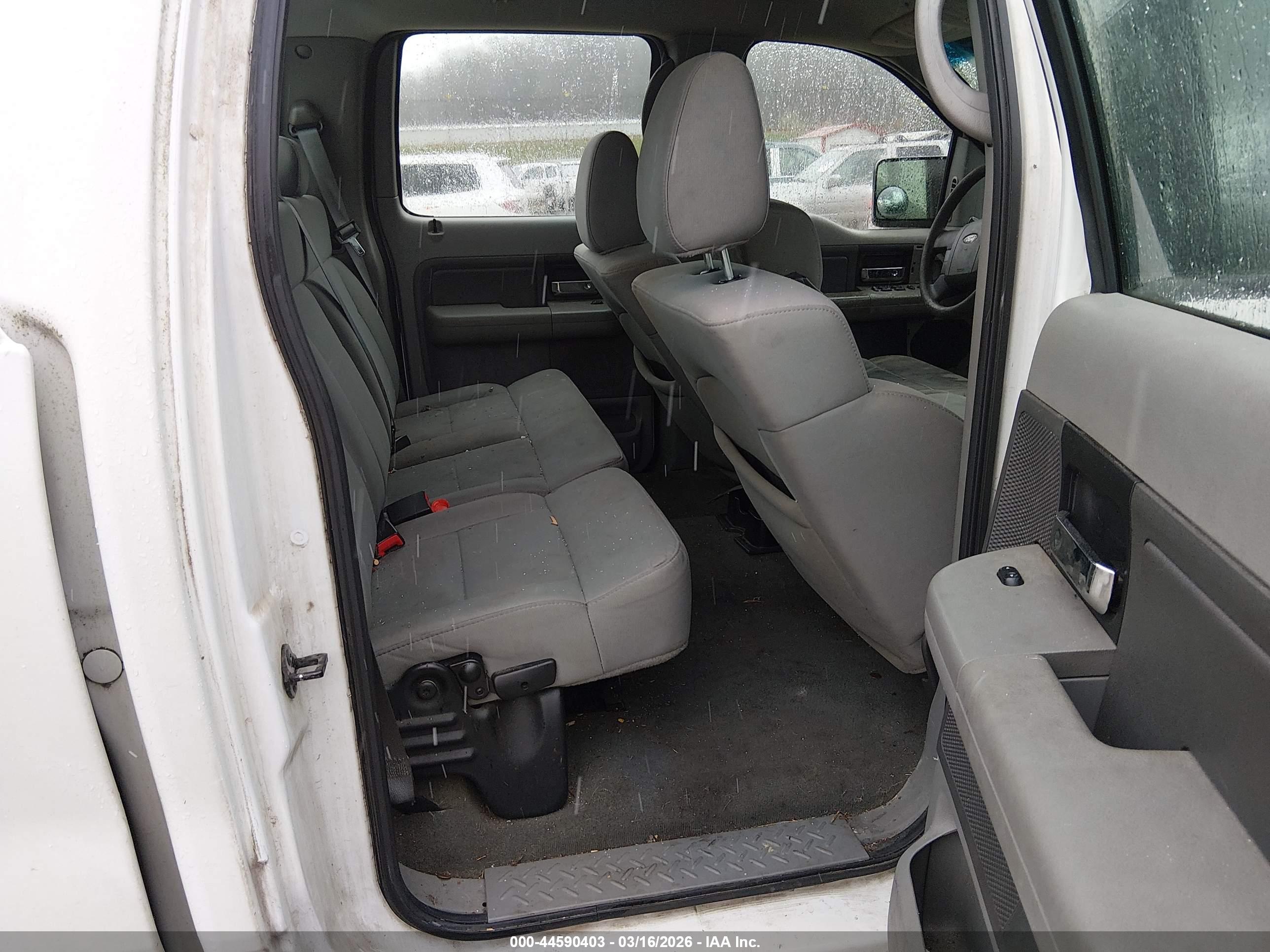 FORD F-150 image 8