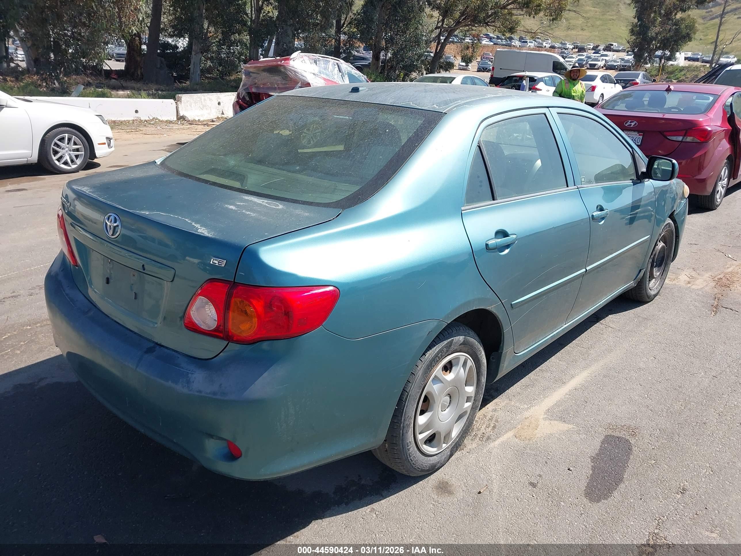 TOYOTA COROLLA image 4