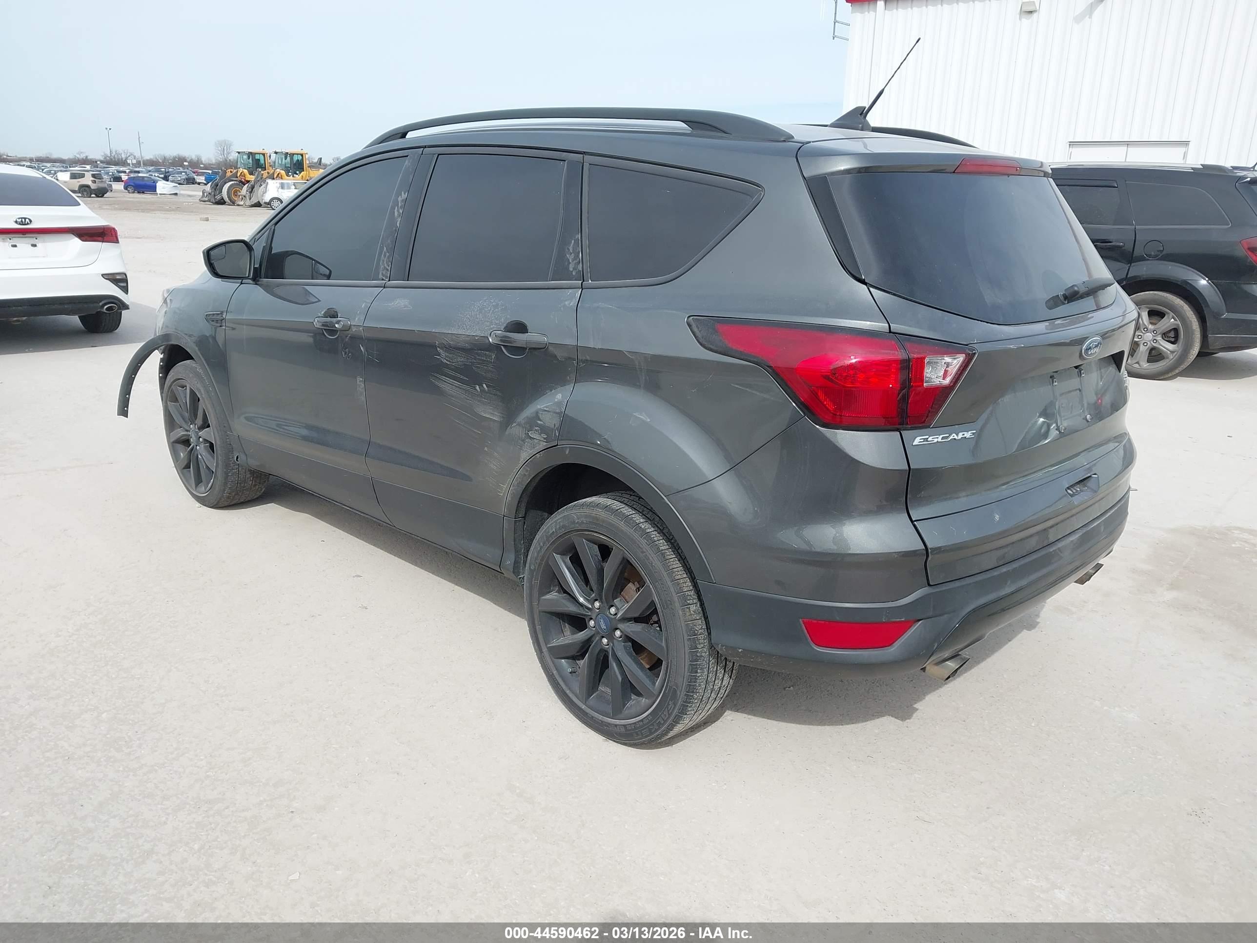 FORD ESCAPE image 3